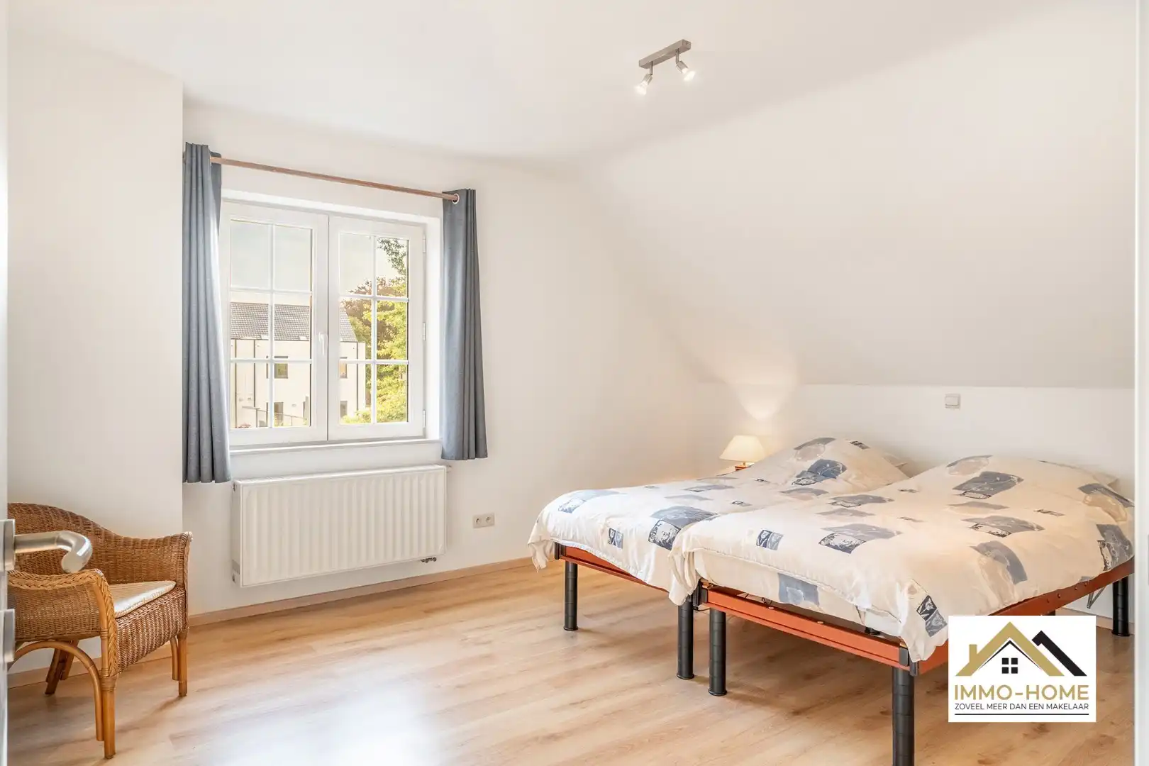 Jonge prachtige woning met enorm volume!! foto 21