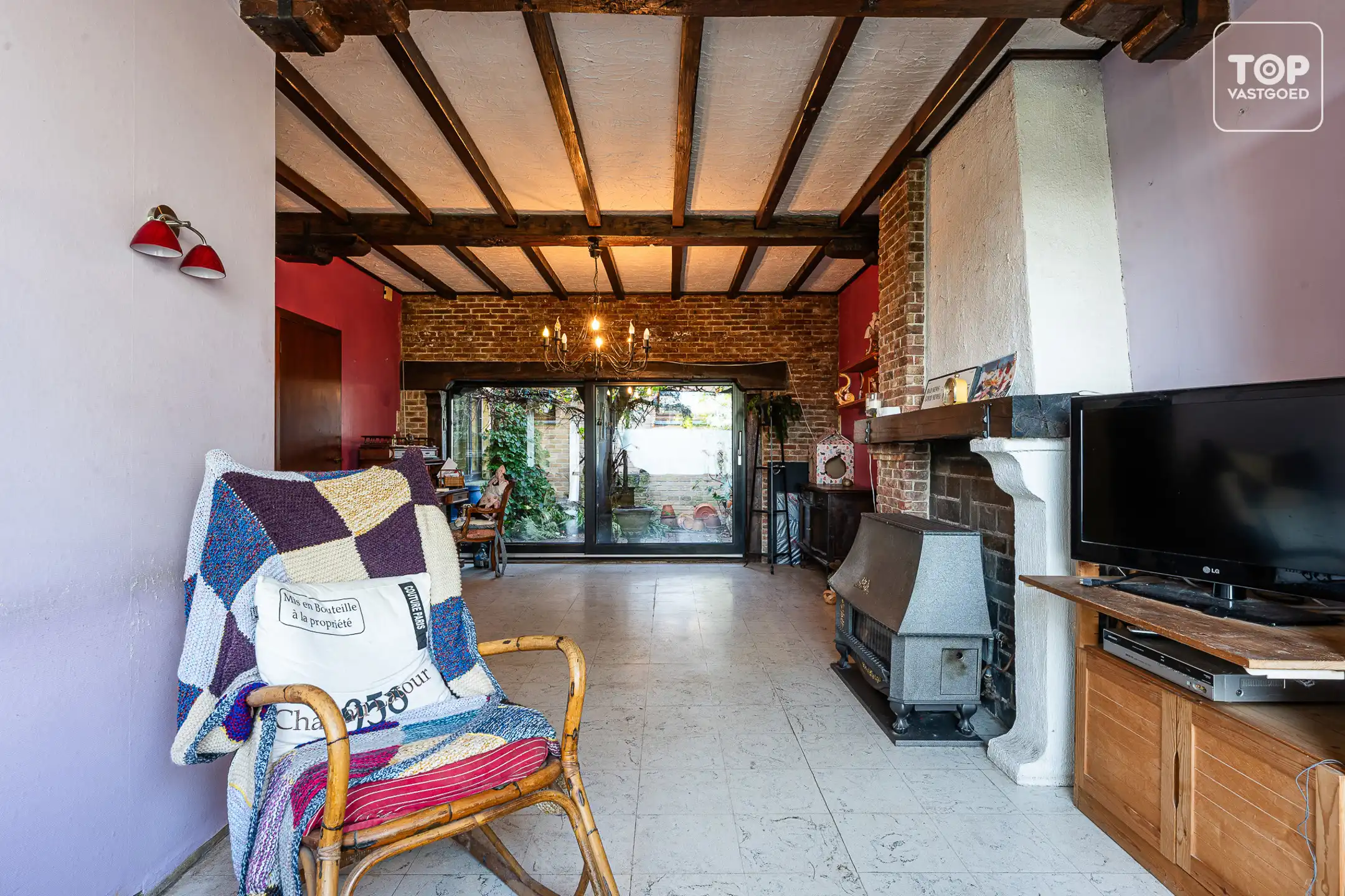 Ontdek deze te renoveren woning met 4 slaapkamers te Mariakerke! foto 6