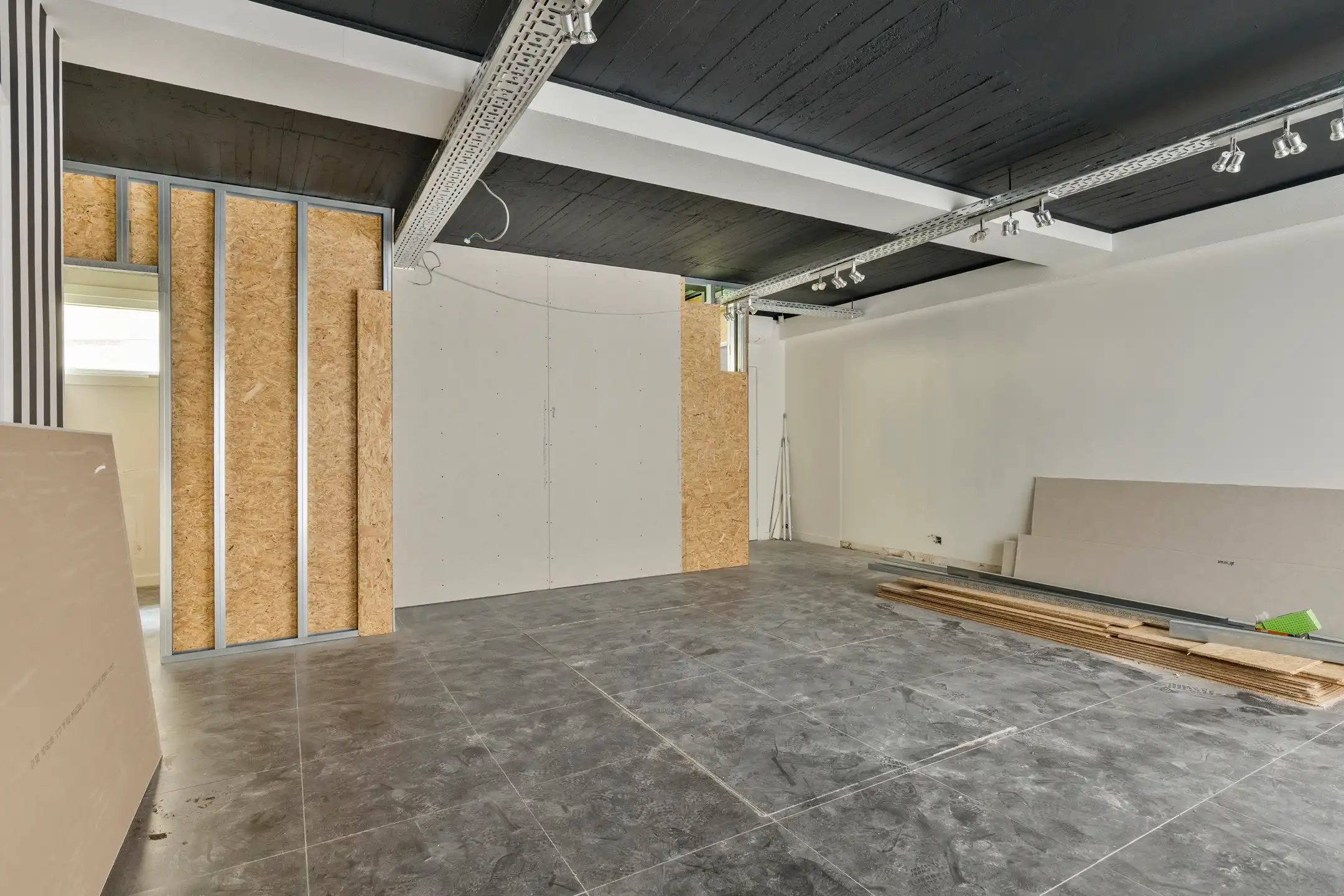 Polyvalente handelszaak in het hart van Grimbergen foto 2