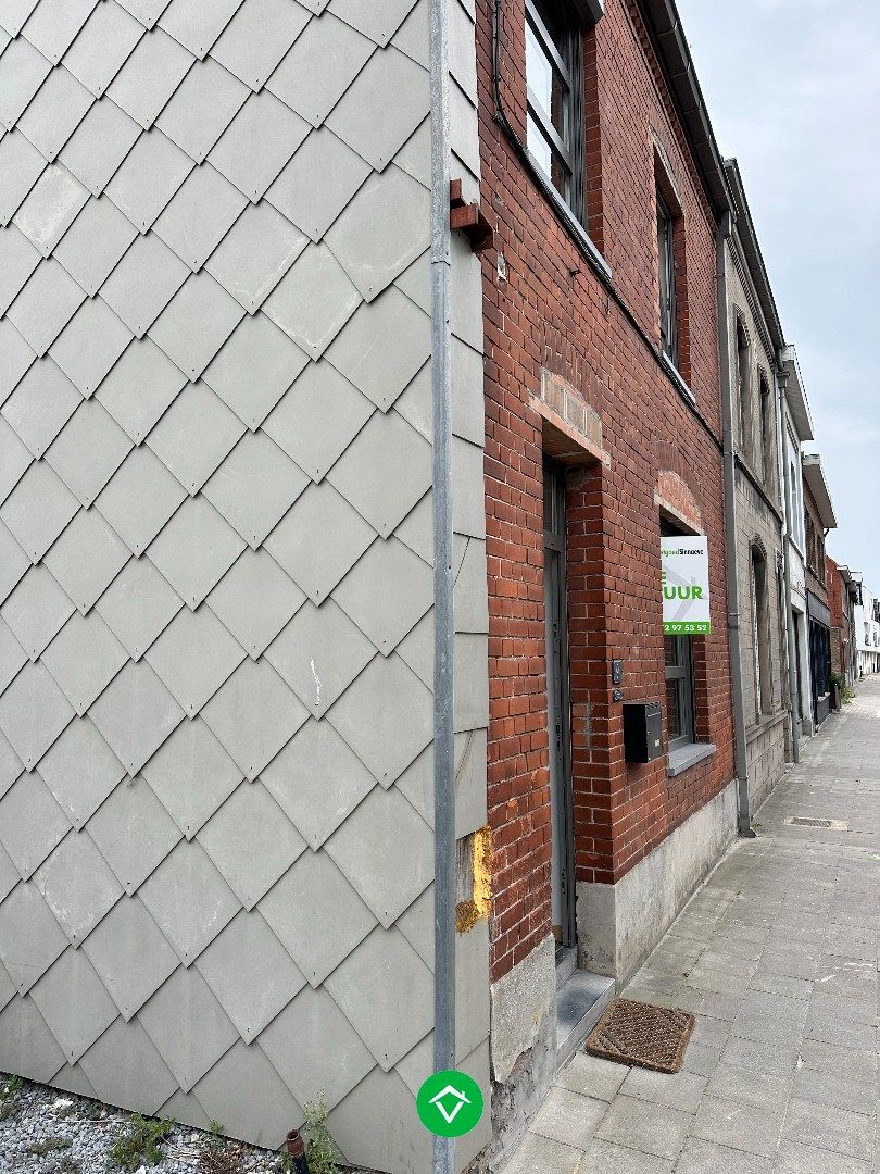 Gezellige gezinswoning te huur in centrum Eernegem foto 2