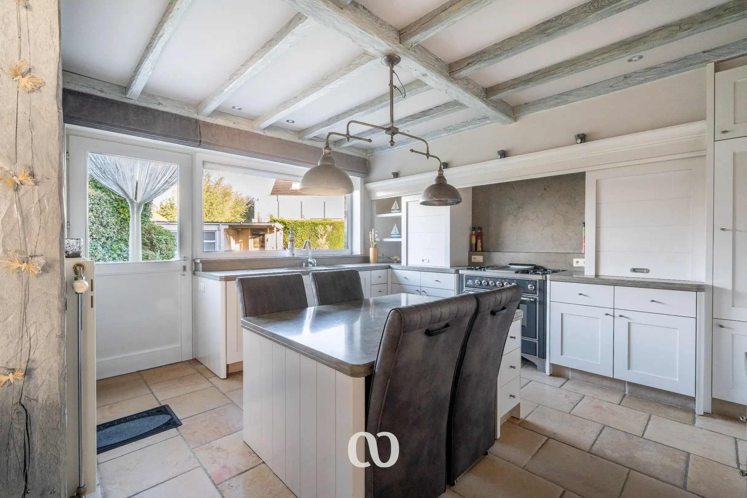 Instapklare gezinswoning met 4 slaapkamers en tuin foto 6