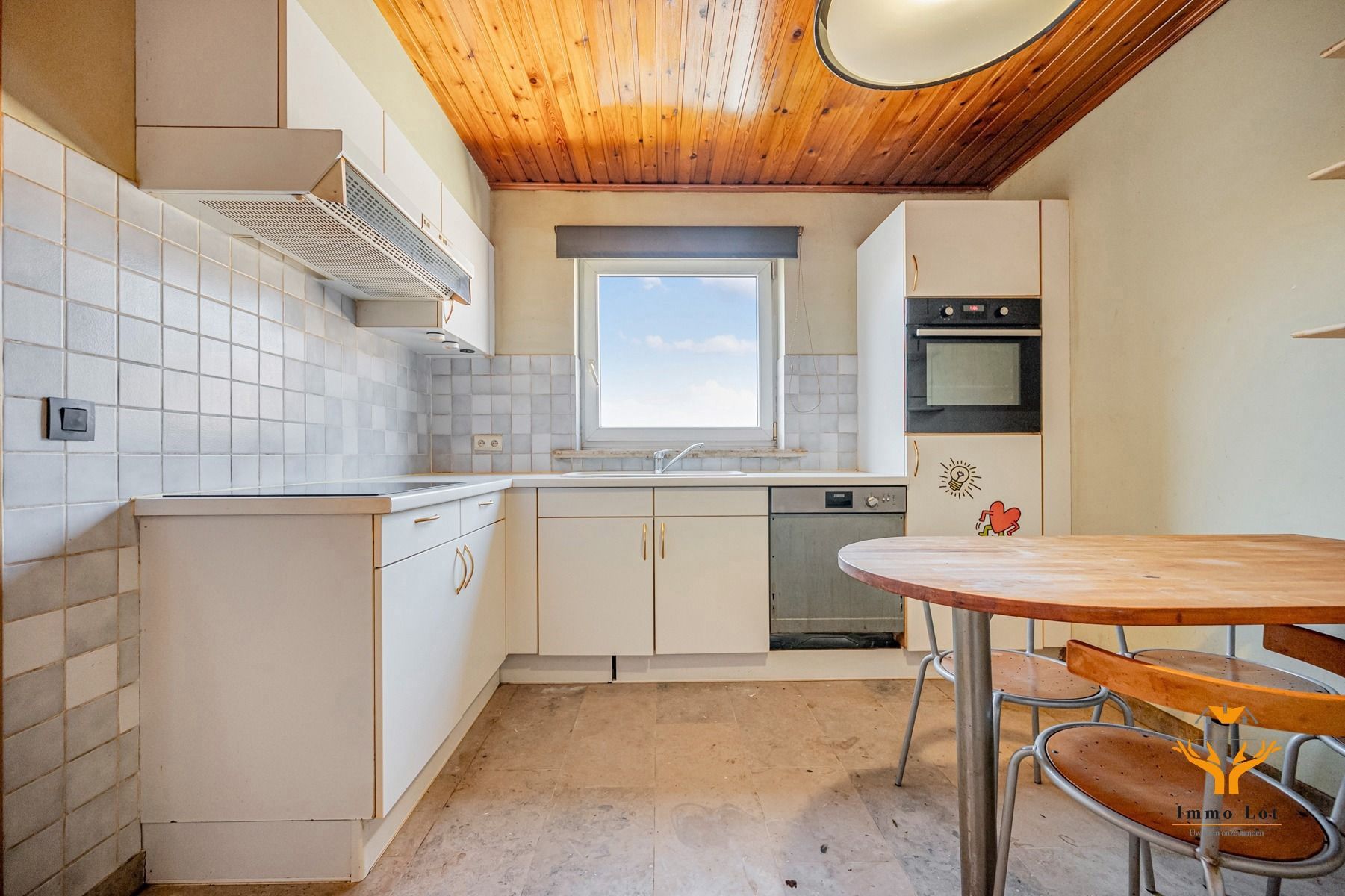 Licht op te frissen appartement op toplocatie foto 4