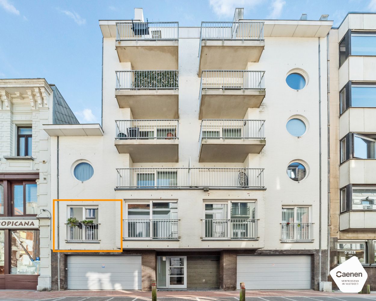 Instapklaar één slaapkamer appartement in hartje Blankenberge vlakbij het strand foto {{pictureIndex}}