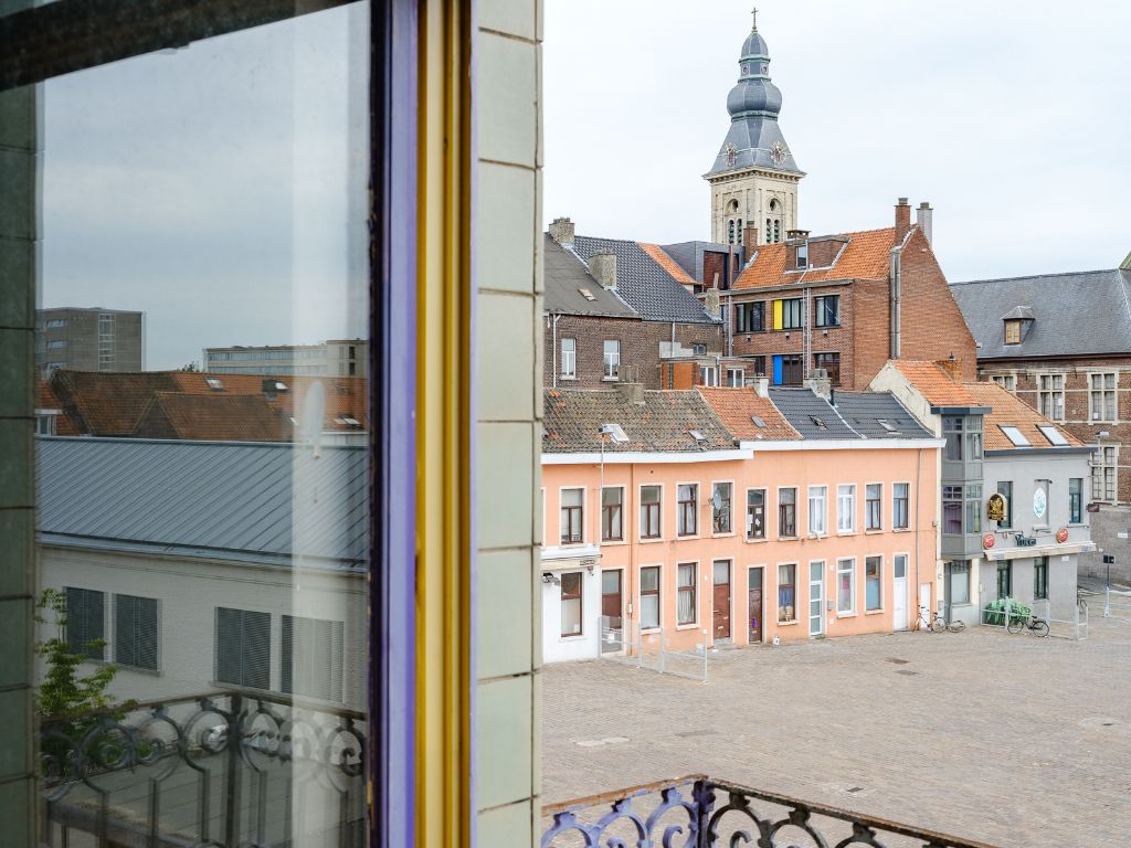 Centrum Gent. Op te frissen handelspand (vrij van brouwer) met mogelijkheid tot bewoning op een toplocatie – Overpoort. foto 21