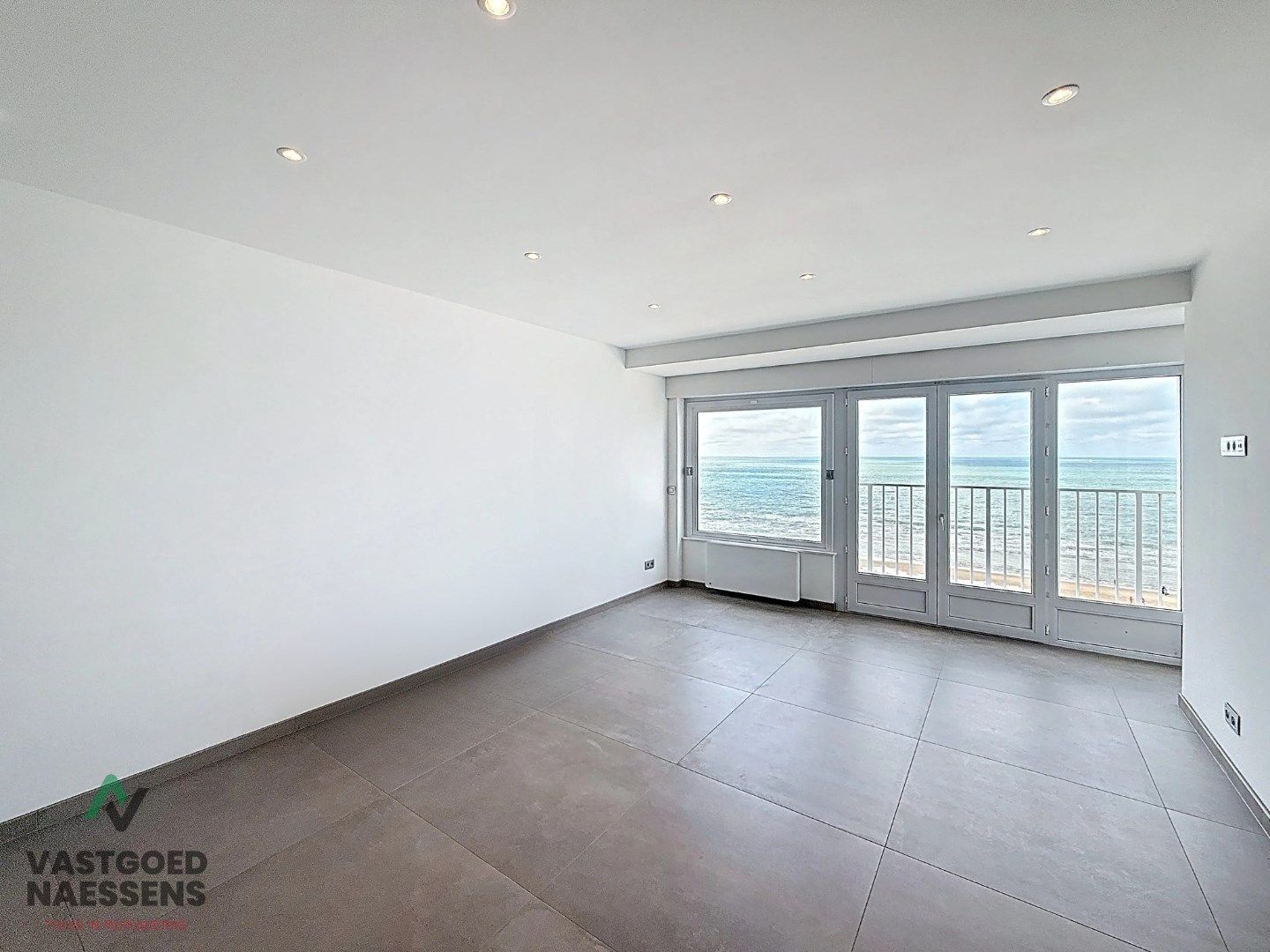 GERENOVEERDE STUDIO MET ZICHT OP ZEE foto 3