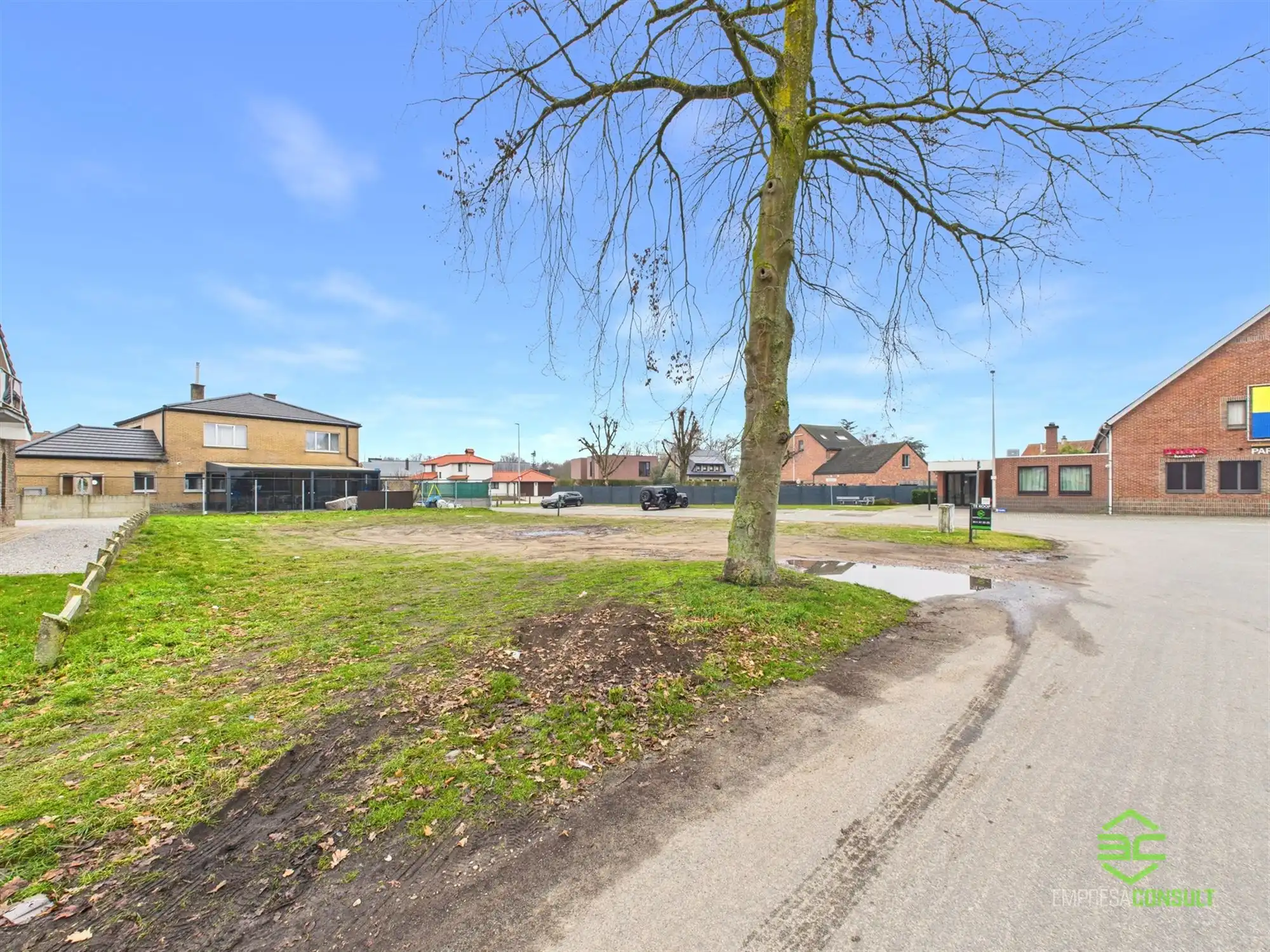 Centraal gelegen bouwgrond van 5a 6ca voor een OB! foto 2