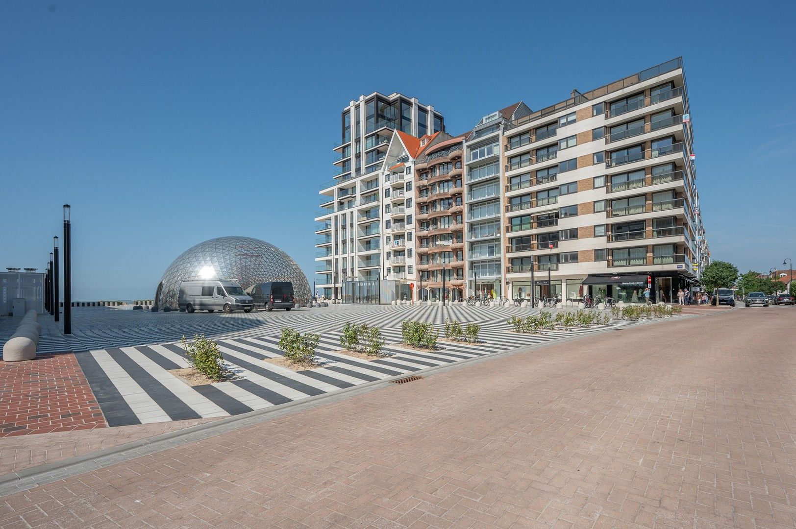 Adembenemend appartement van 163 m2 op het Albertplein met een prachtig zonneterras genietend van zicht op zee. foto 11