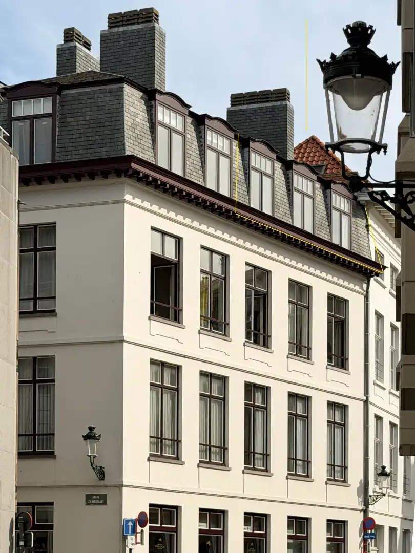 centraal gelegen appartement met prachtig zicht op de Halletoren foto 3