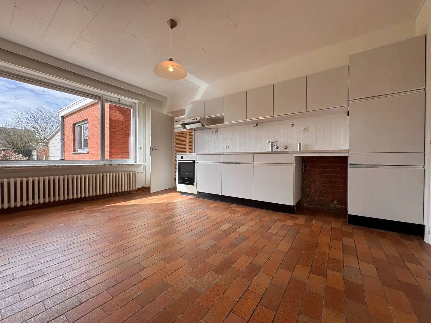 Ruime halfopen woning met 3 slaapkamers foto 6