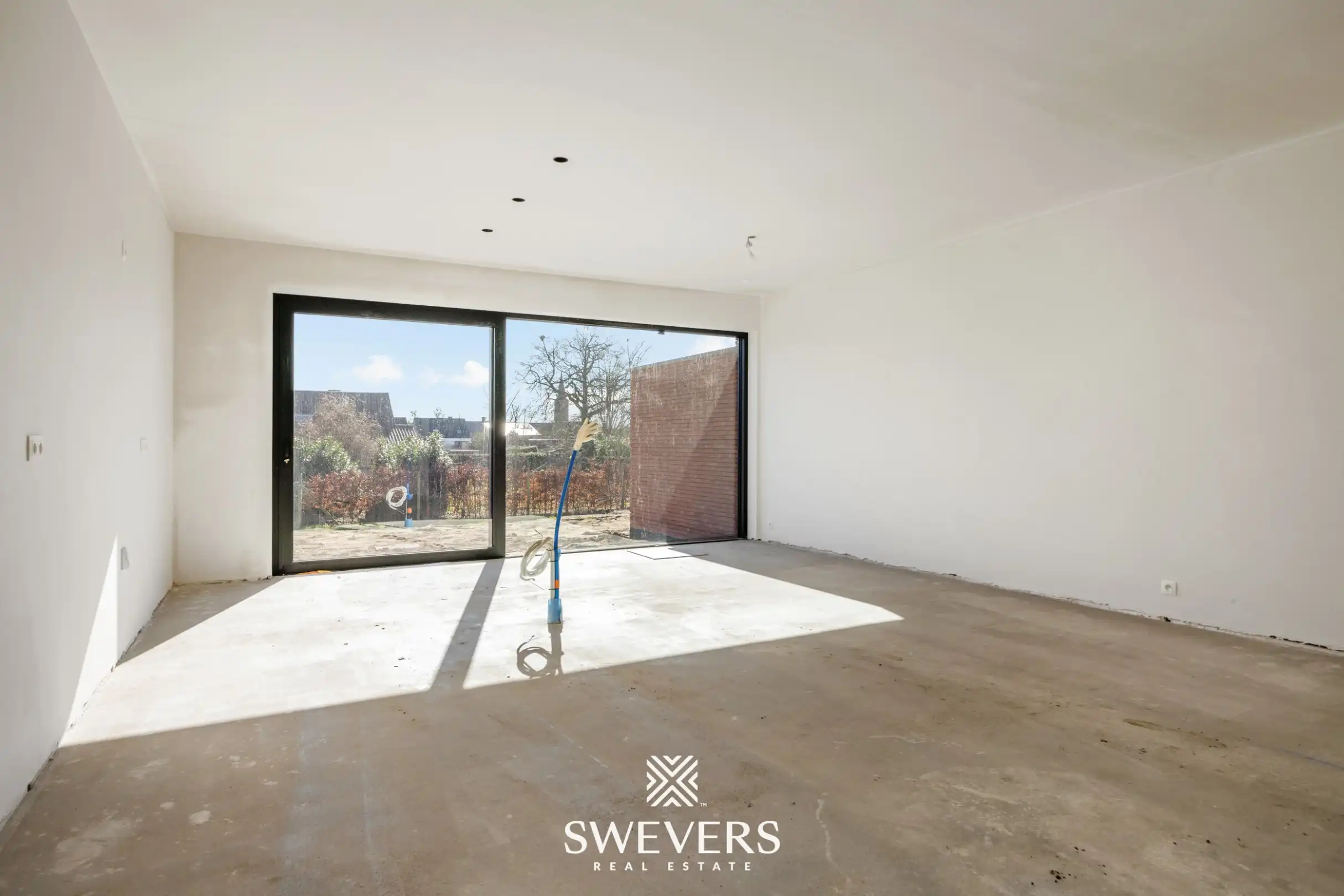 GEEN BTW: Woning met handelsruimte van 36m² te Viversel  foto 10