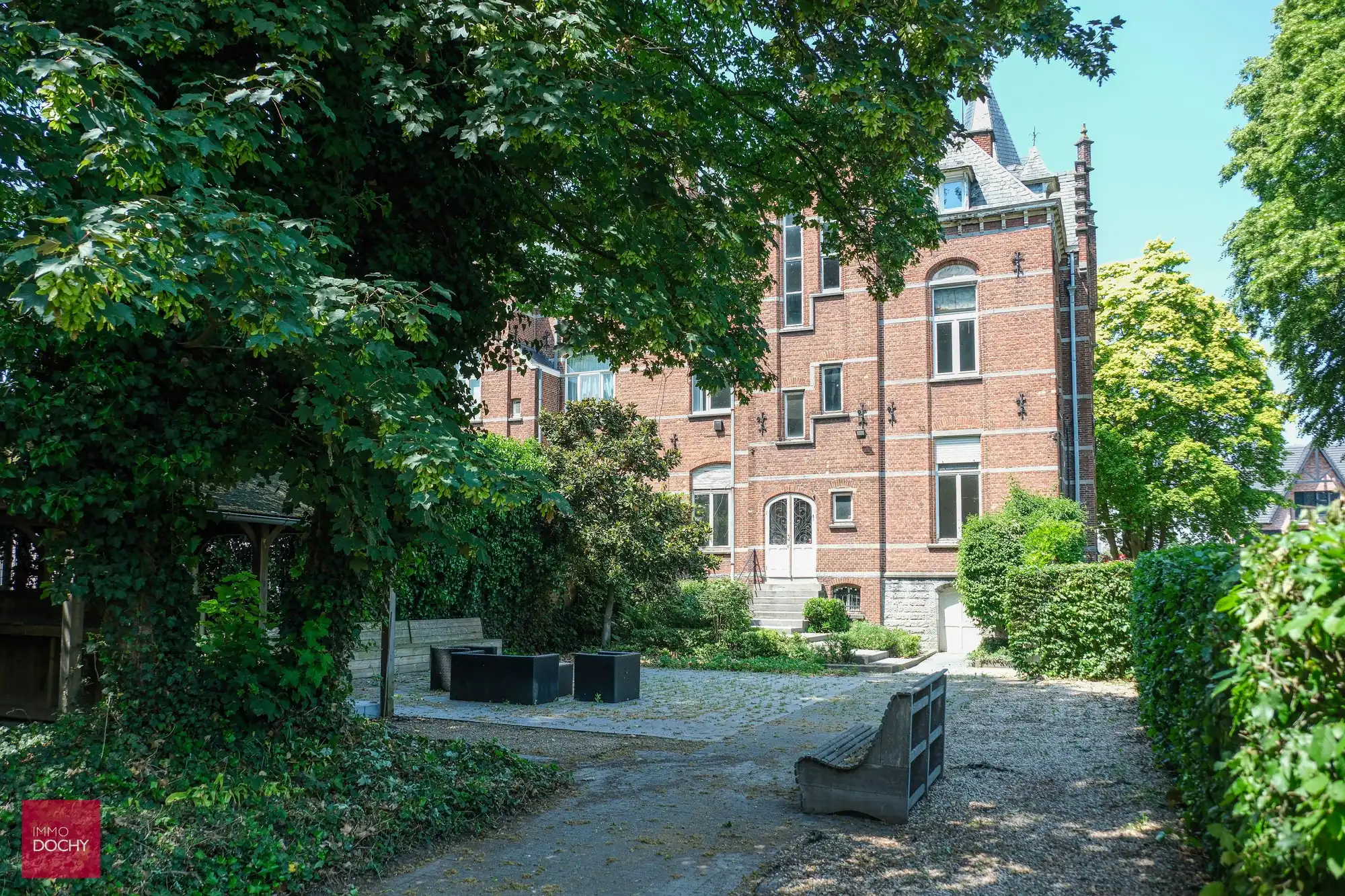 Karaktervolle villa met kasteelallure foto 10