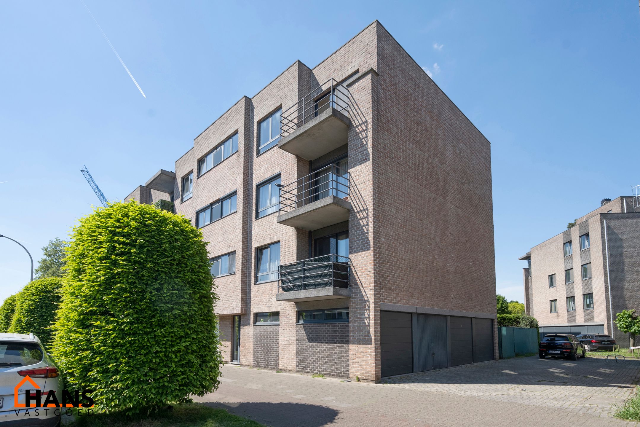 Instapklaar appartement met mogeijkheid tot garage foto {{pictureIndex}}