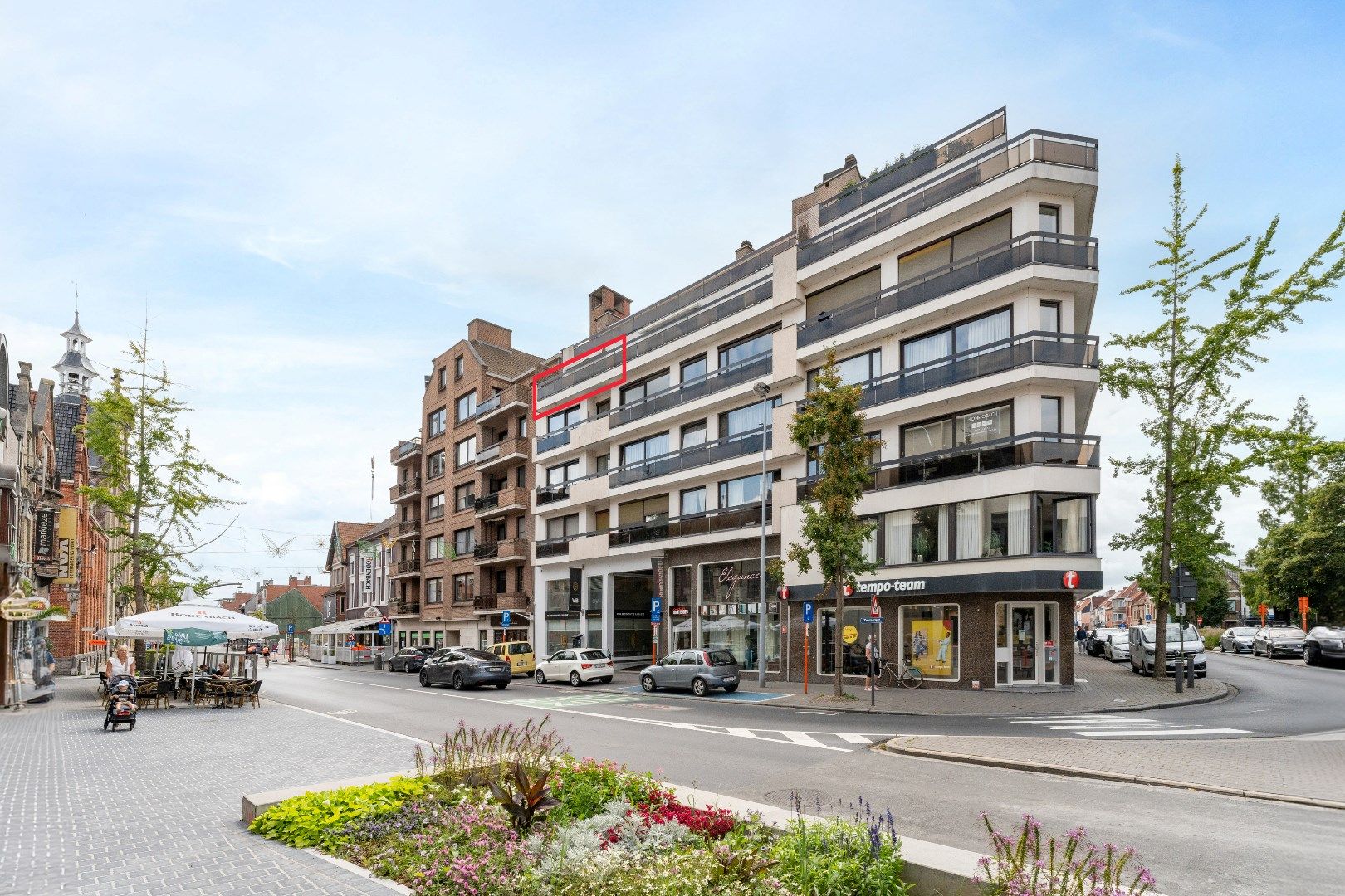 Zeer mooi appartement met 3 slaapkamers in centrum Roeselare foto 2