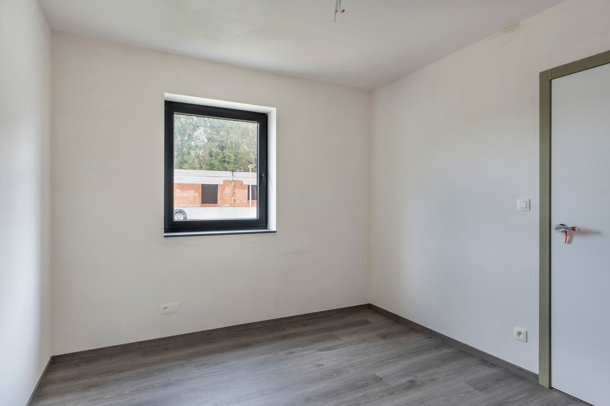 Ruime energieneutrale nieuwbouwwoning nabij centrum Leopoldsburg foto 12