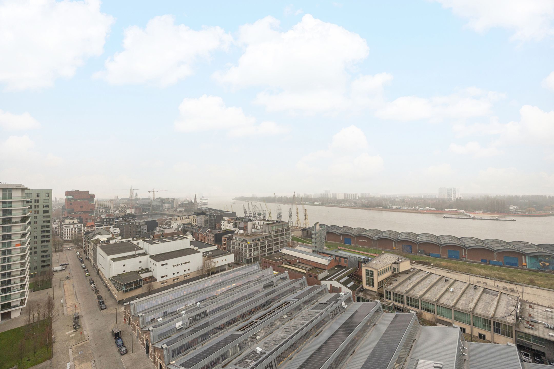 ANTWERPEN EILANDJE - Wonen in de skyline  foto 2