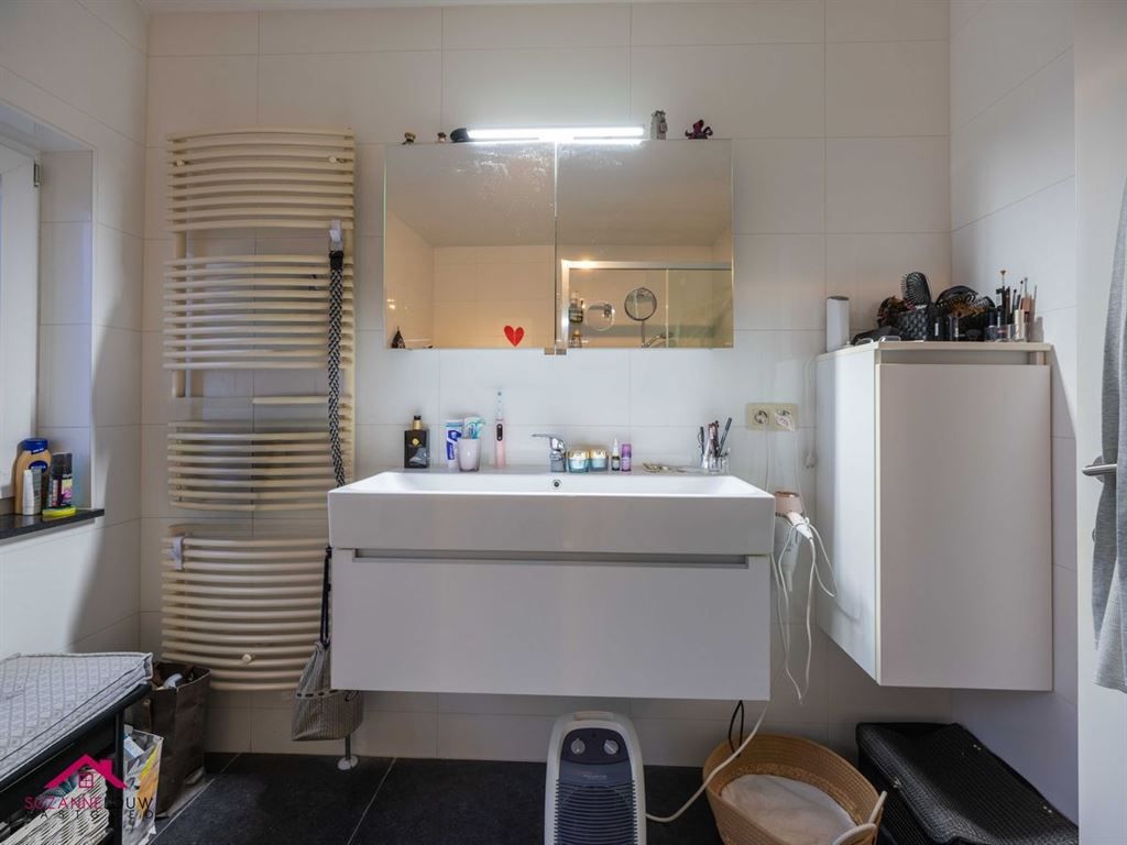 Goed onderhouden, op te frissen woning foto 30