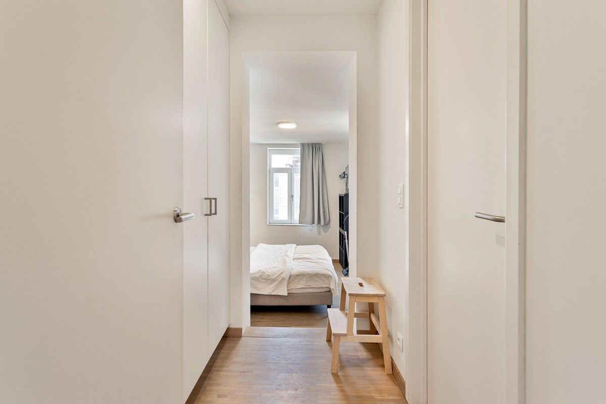 Vernieuwd 1-slaapkamerappartement aan het Sint-Pietersstation foto 15