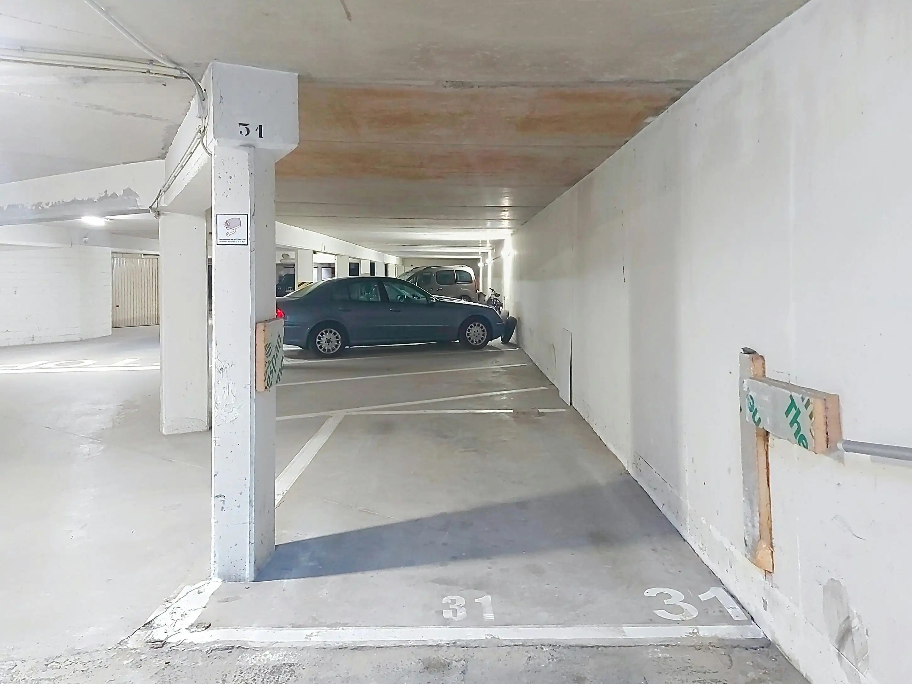Ondergrondse parkeerplaats nabij de Zeedijk! foto {{pictureIndex}}