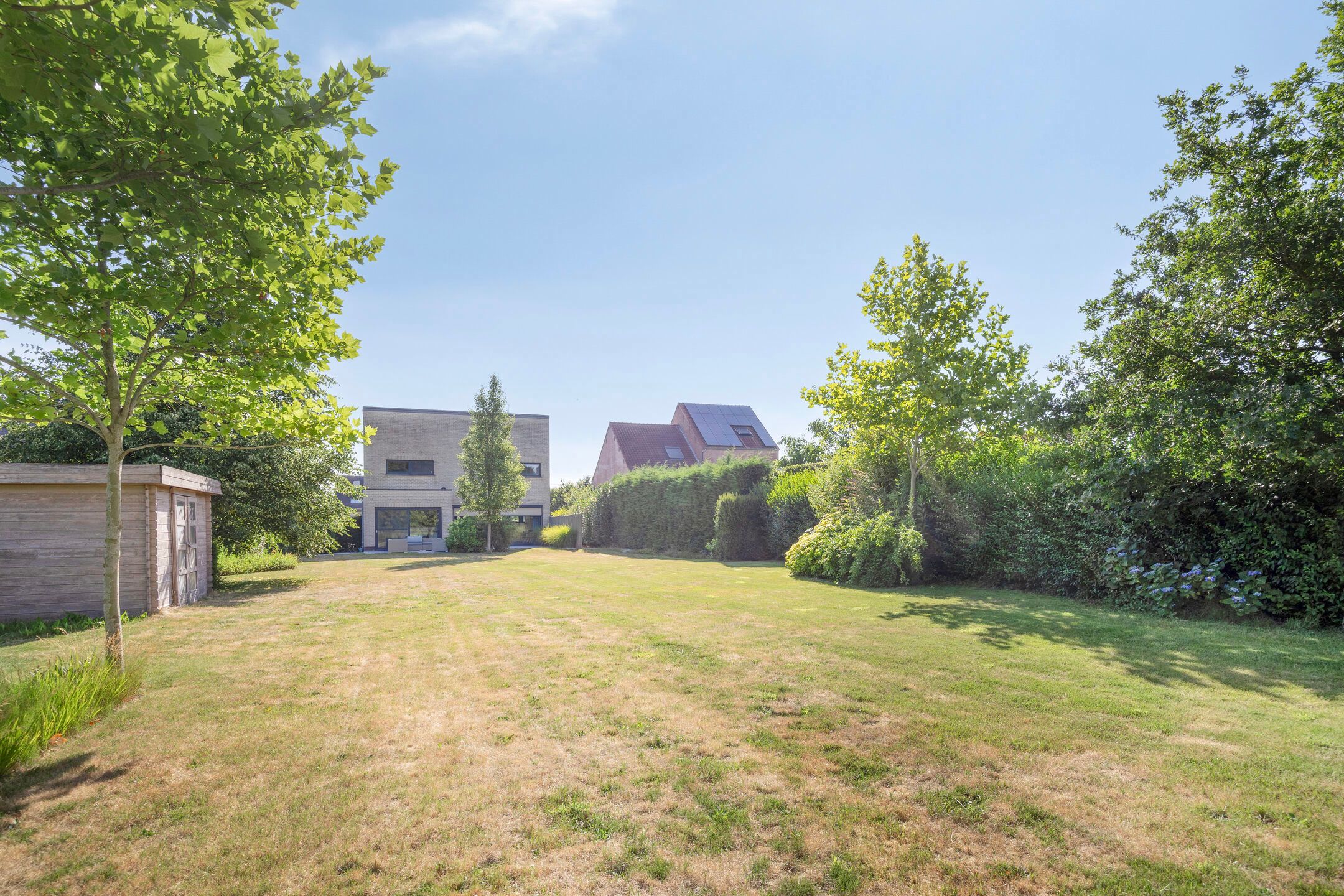 Perfect instapklare woning met 3 slaapkamers op 12 are foto {{pictureIndex}}