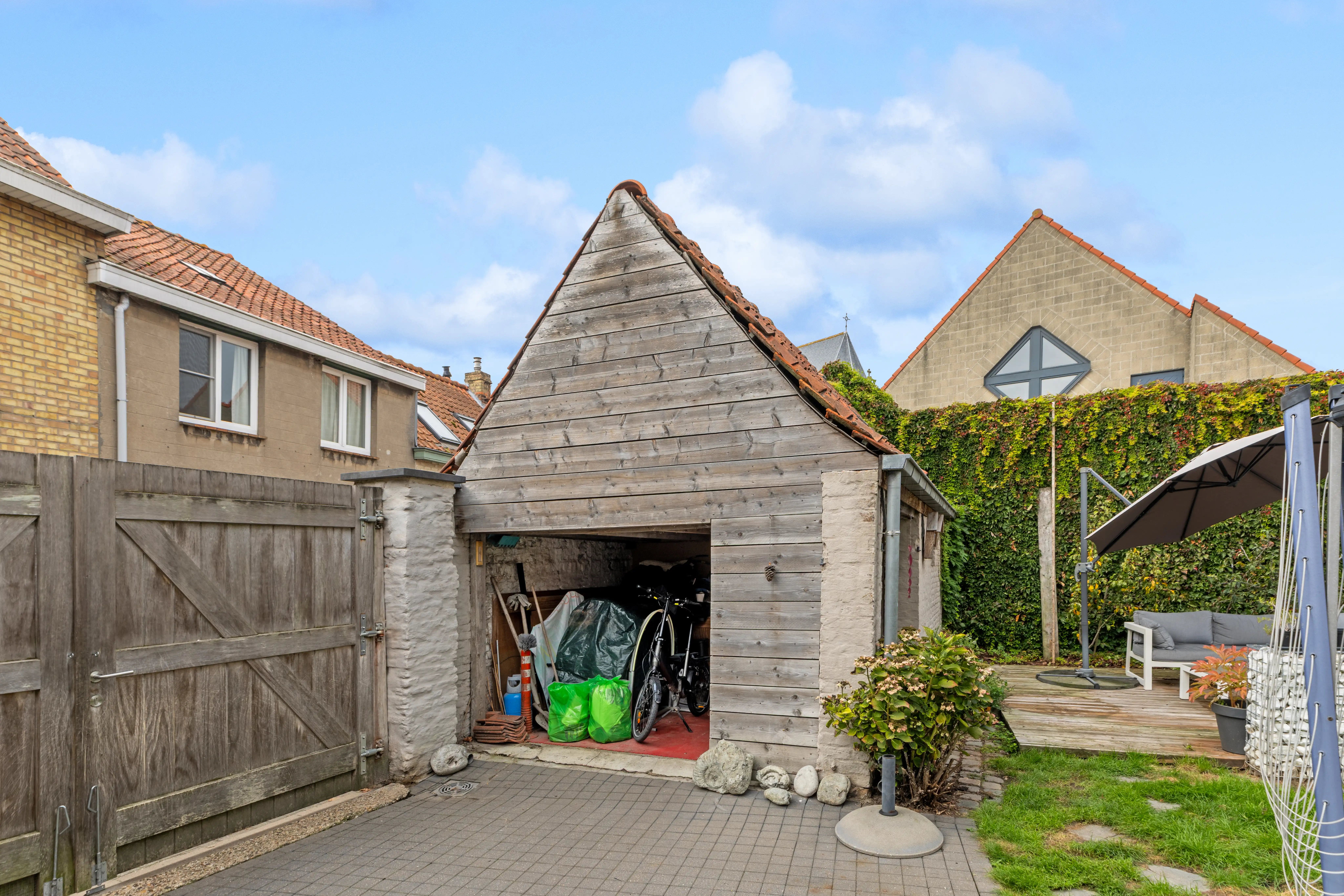 Unieke kans: Verrassend ruime woonst met rijke historie foto 15