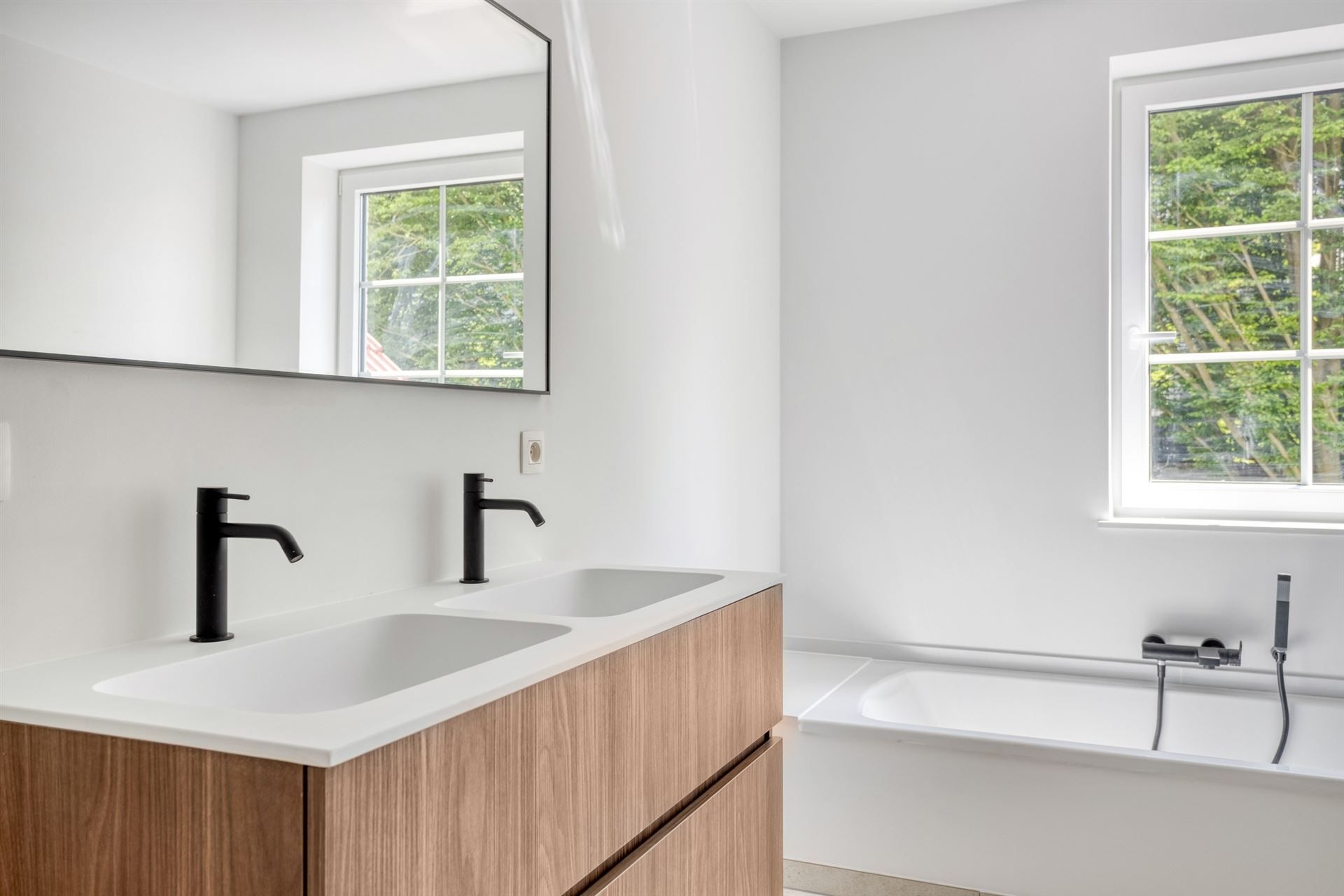 Prachtige nieuwbouw in rustige straat foto 16