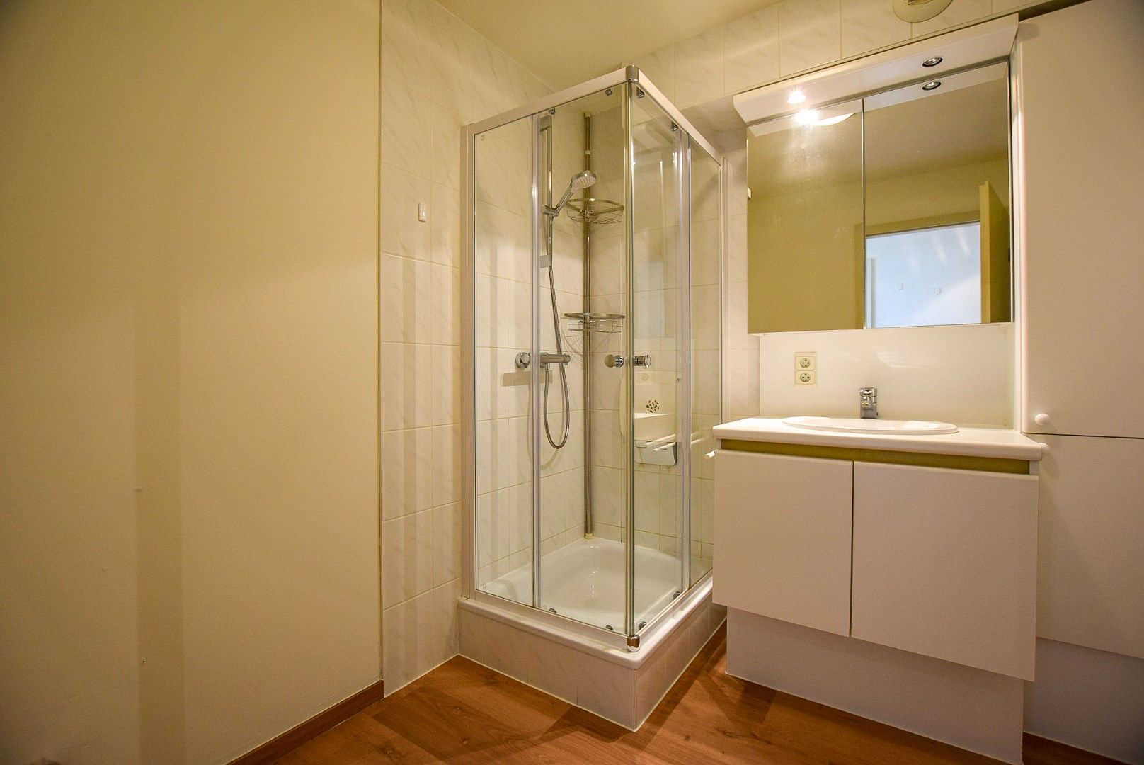 Energiezuinig (EPC A) instapklaar 2-slaapkamerappartement (81 m²) centraal gelegen te Koksijde-Bad.  foto 14