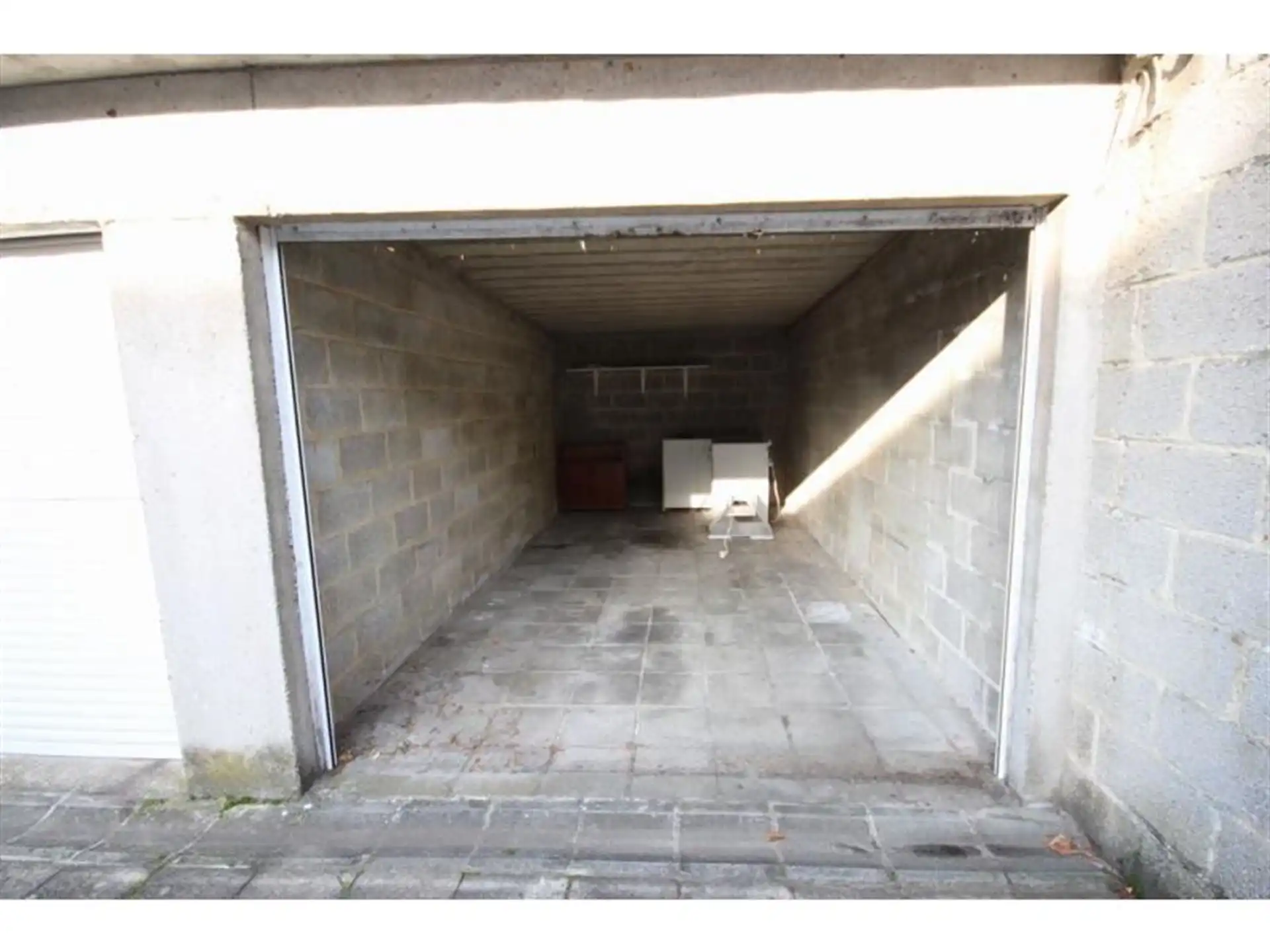 Garagebox - binnen - gesloten foto 3
