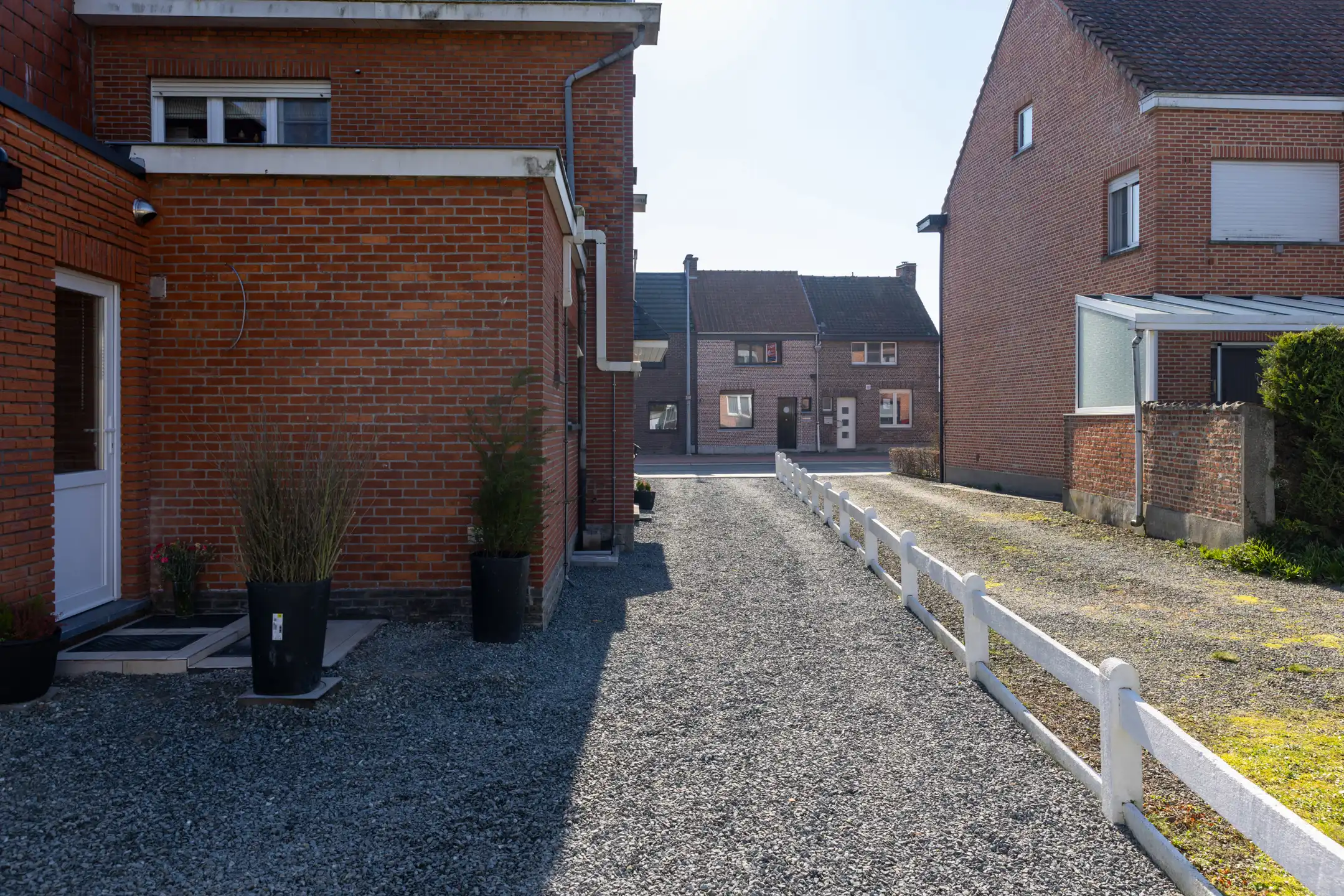 Half-open bebouwing met garage foto 21