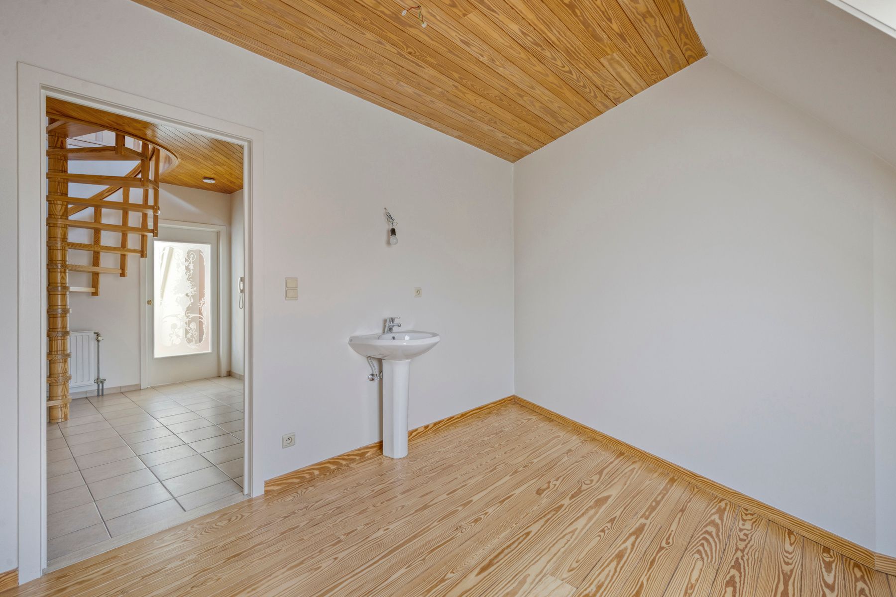 Instapklaar appartement van 153m² !!! met garage en standplaats !!! foto 19