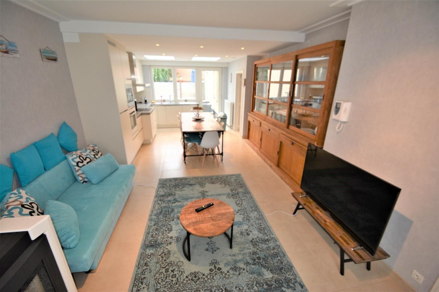 Ruime kangoeroewoning met tuin, terras en garage in Knokke, bouwjaar 1963, 3 slaapkamers, EPC-waarde 183.00, 2 badkamers, perceeloppervlakte 125.00, bewoonbare  foto 4