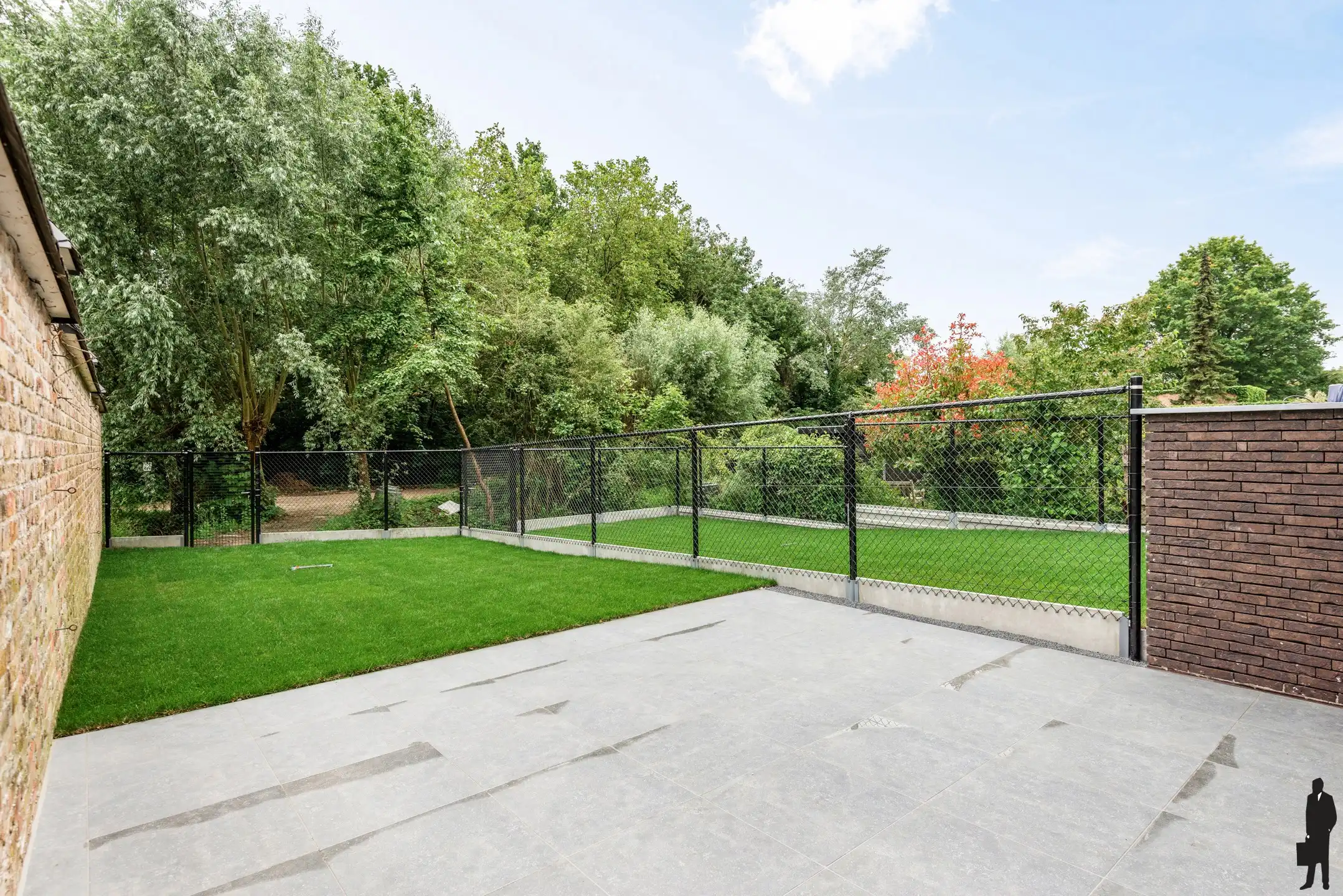 Instapklare woning met 4 slpk en tuin in centrum Rumst  foto {{pictureIndex}}