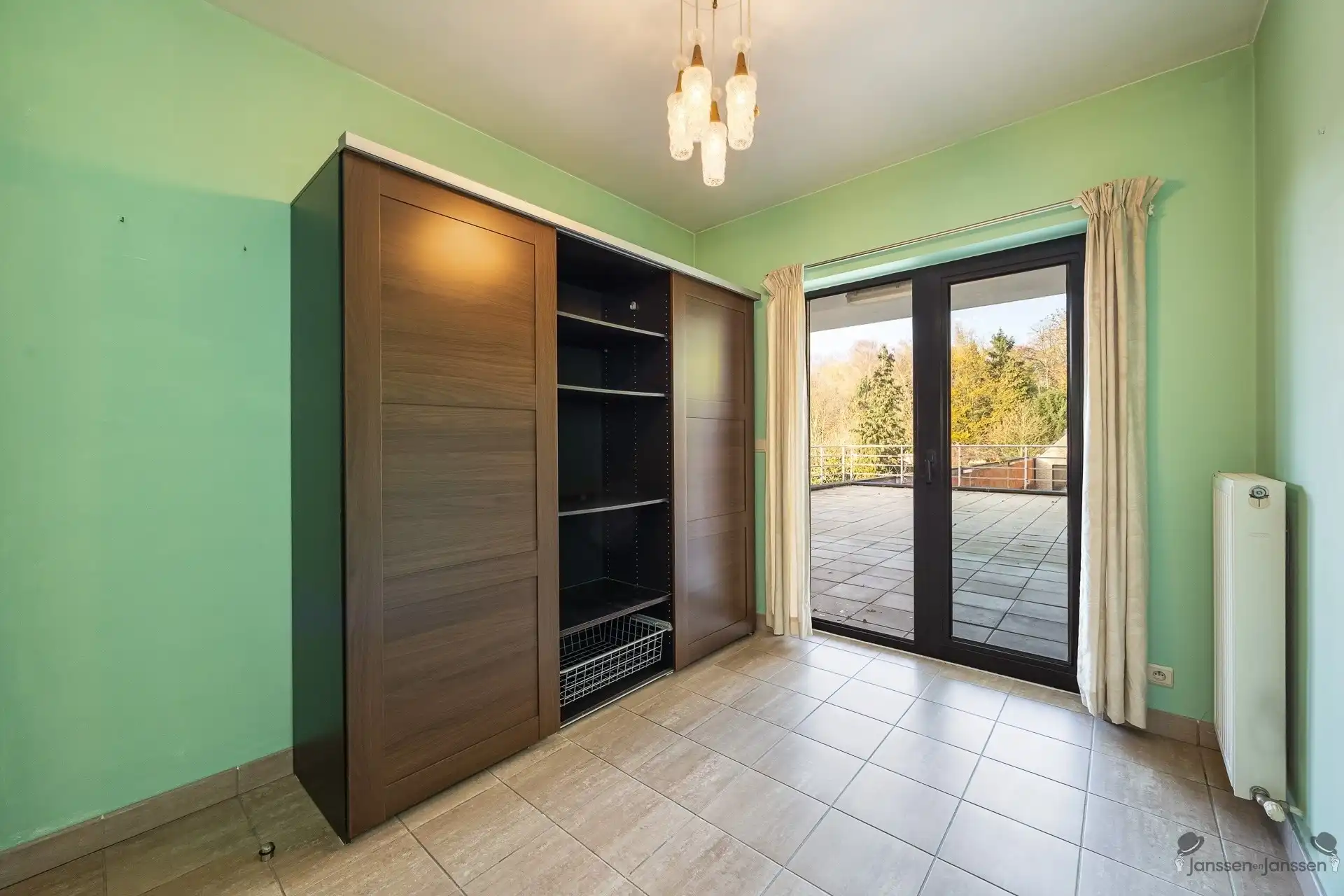 appartement met groot terras en ondergrondse garage foto 12