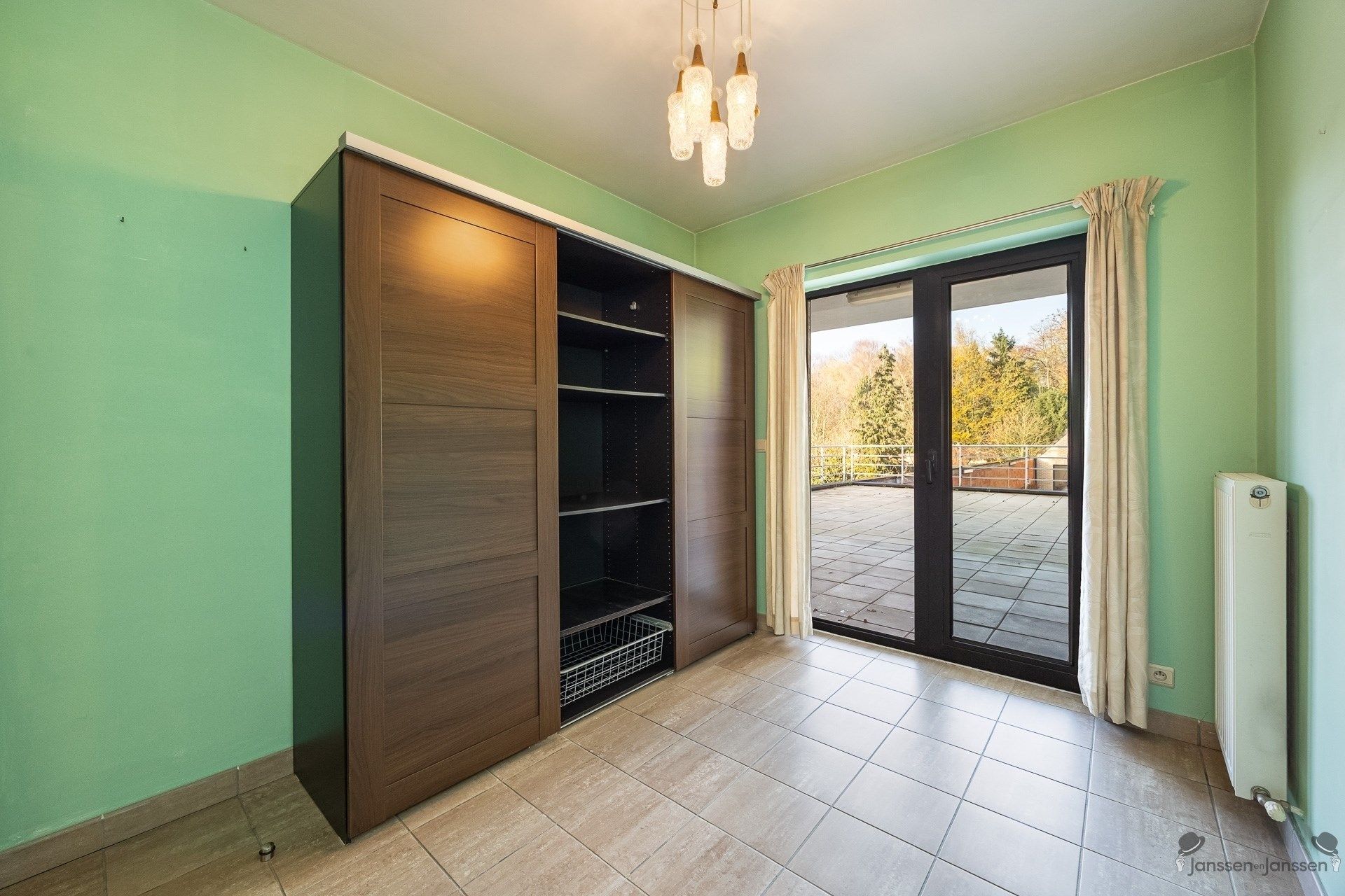 appartement met ruim terras foto 12