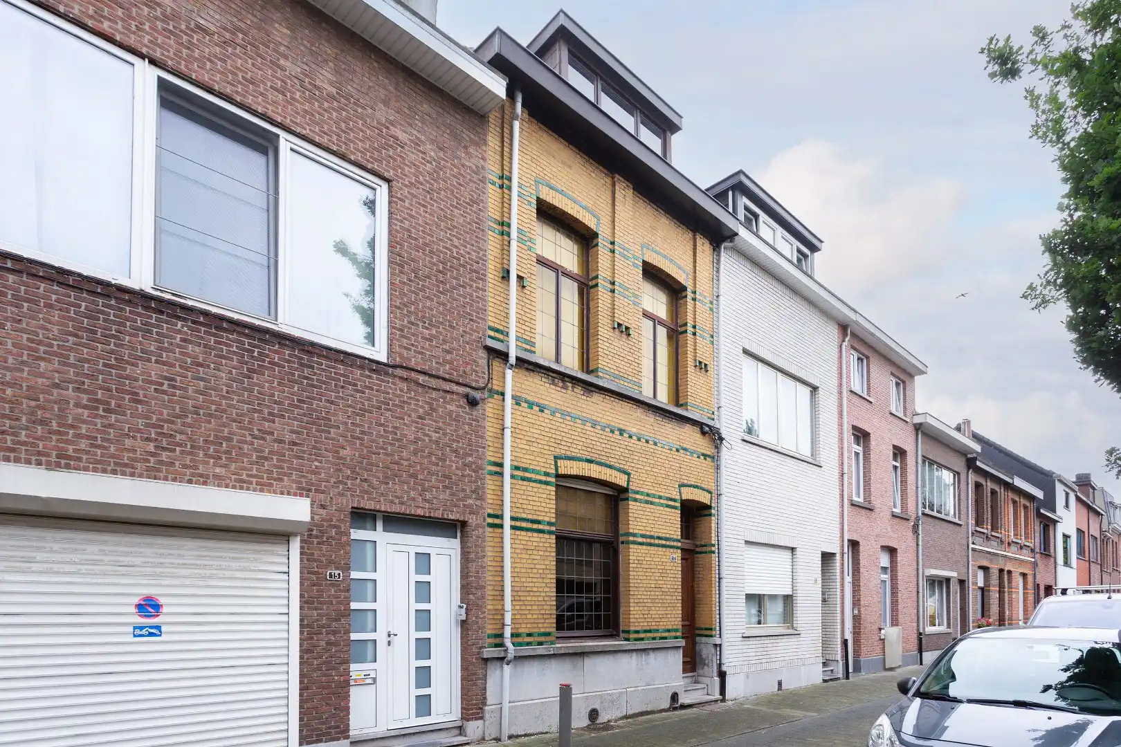 Te renoveren woning met tuin van 155 m² foto 2