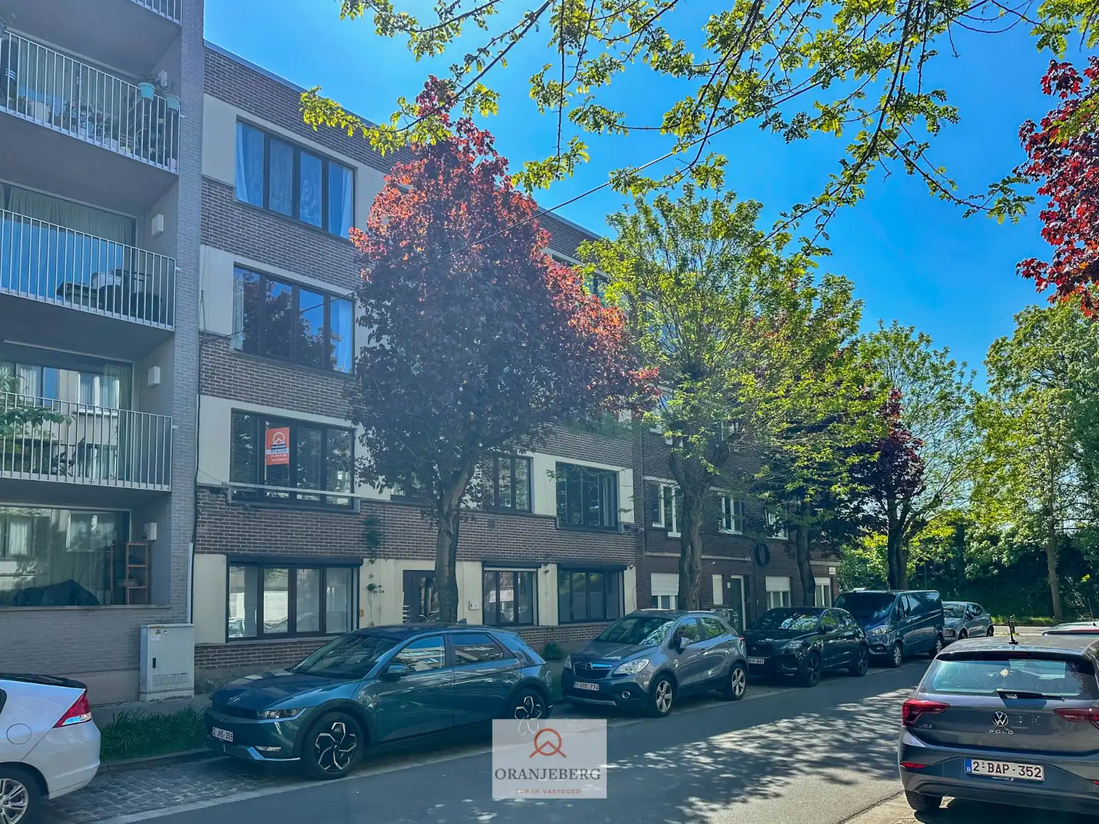 Gezellig 2 slaapkamer appartement nabij Gent-Sint-Pieters met terras en 2 kelderbergingen foto 26