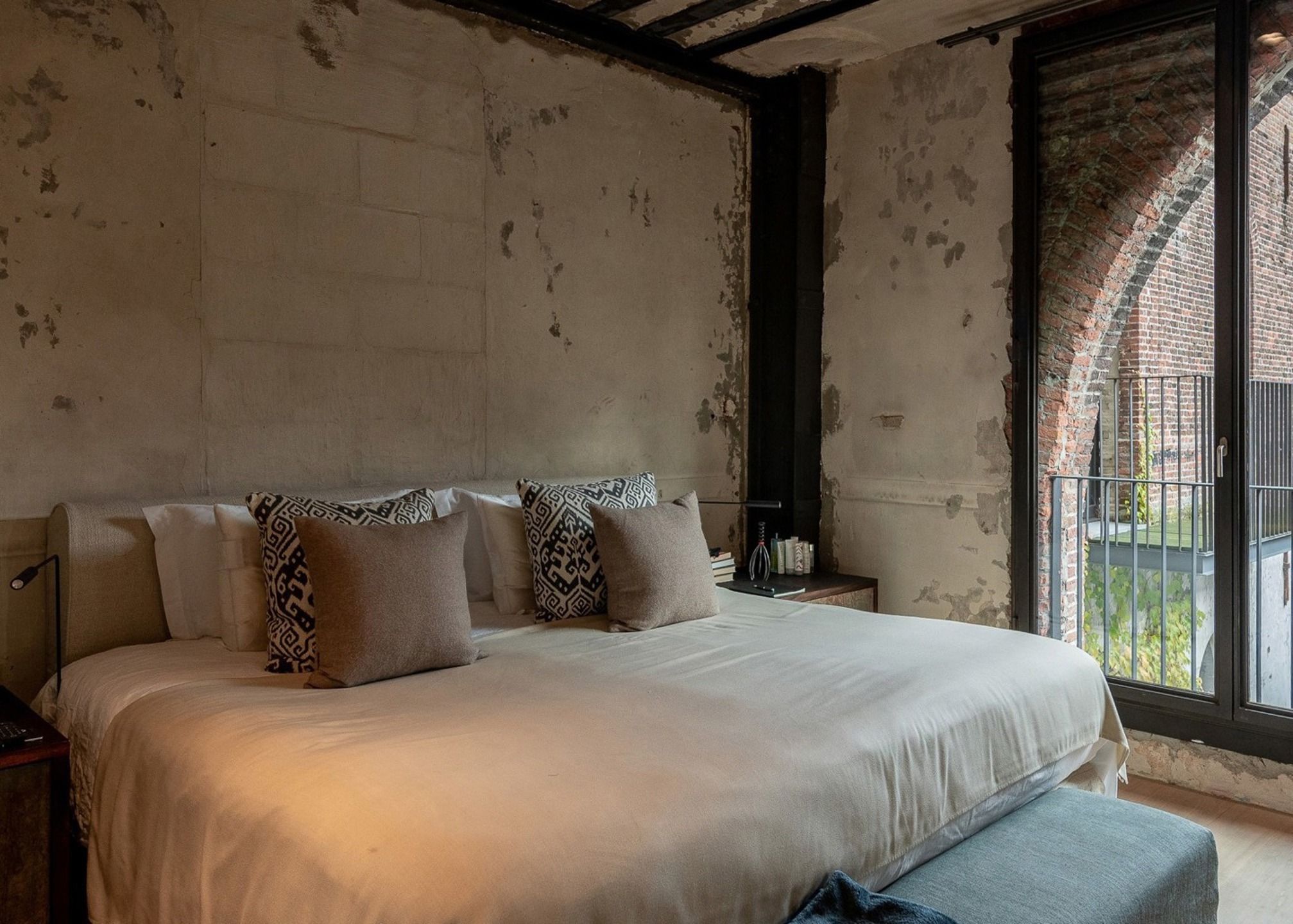 WIJNEGEM - Uitzonderlijk Vervoordt-appartement op Kanaalsite foto 22