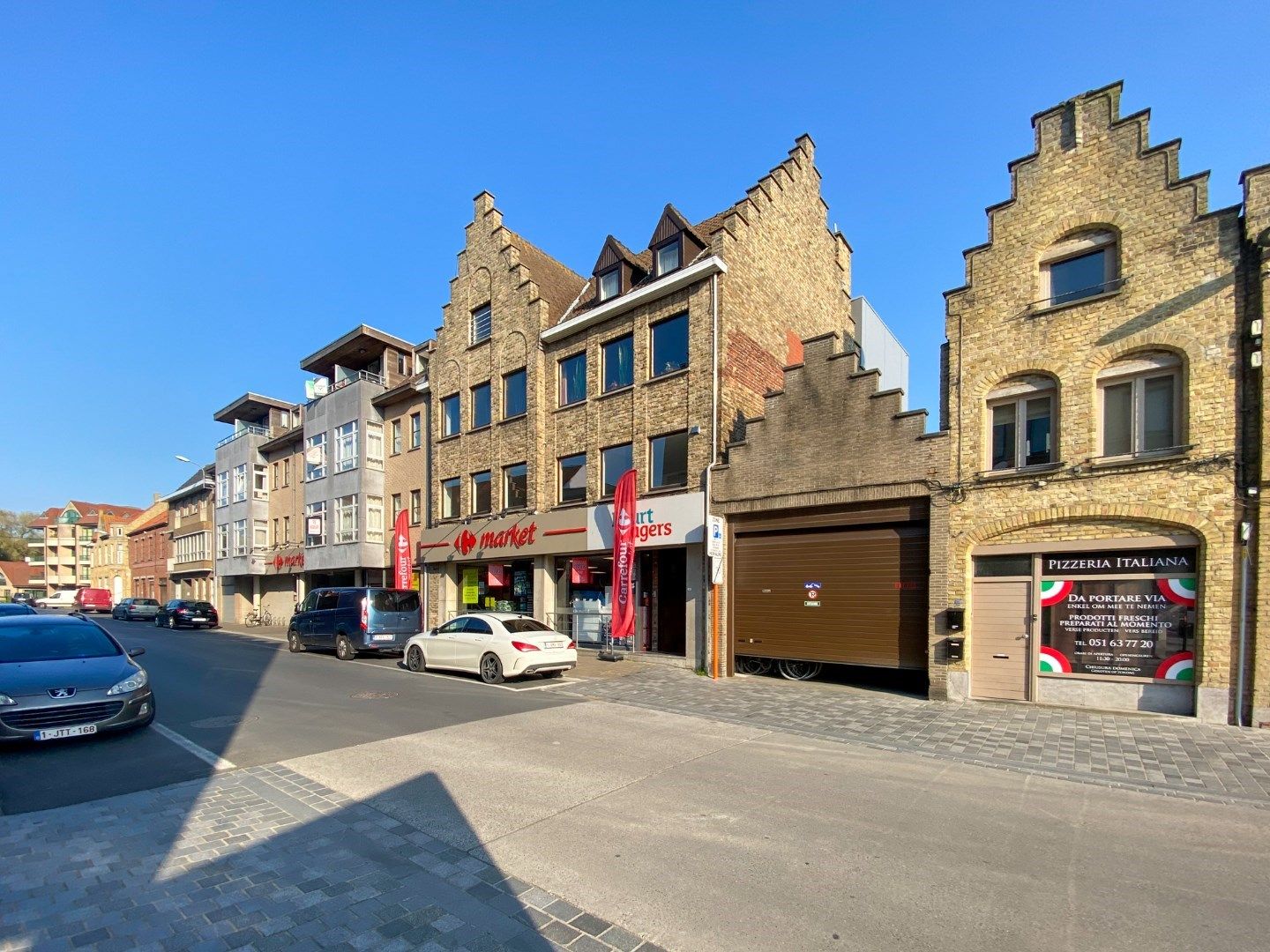 Volledig gerenoveerd appartement (140m²) met 2 slaapkamers en terras. foto 1