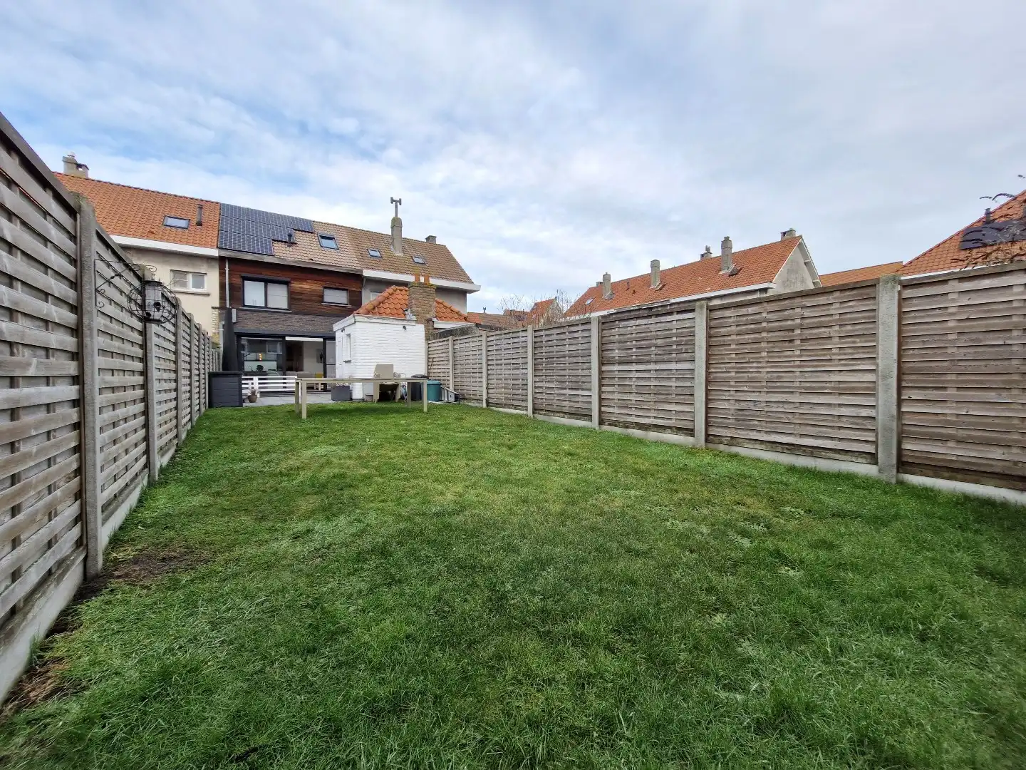 Knap gerenoveerde woning met uitzonderlijk lichtinval in het hartje van Heist foto 12