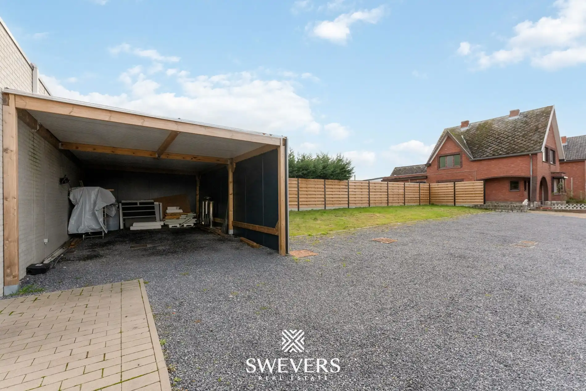 Woning met vergund magazijn van meer dan 300 m² te Nieuwerkerken foto 25