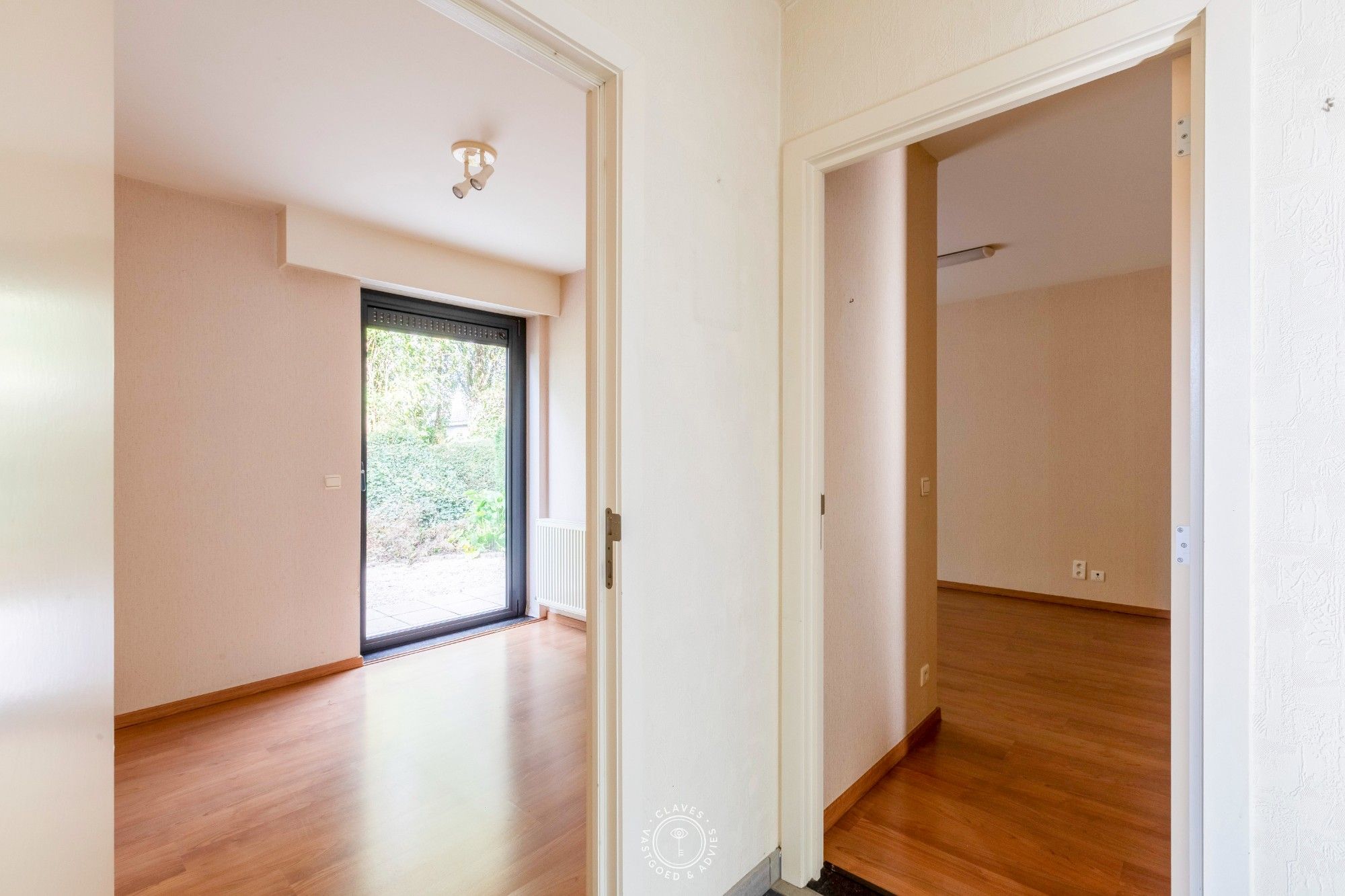 Ruim gelijkvloers appartement met drie slaapkamers foto 14