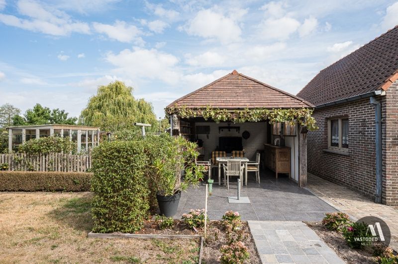 Charmante woning op 1.218m² met ruimte, groen en een prachtig uitzicht te Kleit foto 3