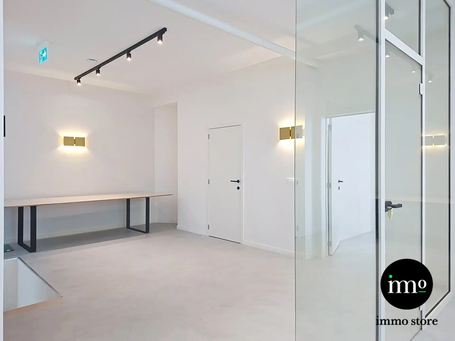 Instapklaar duplex-bureau met 4 parkeerplaatsen foto 12