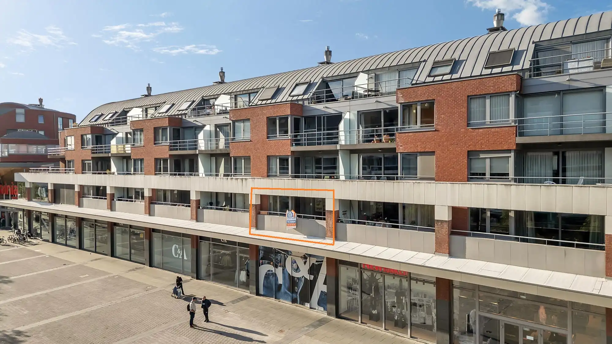 Ruim appartement met ruime garage en twee terrassen foto {{pictureIndex}}