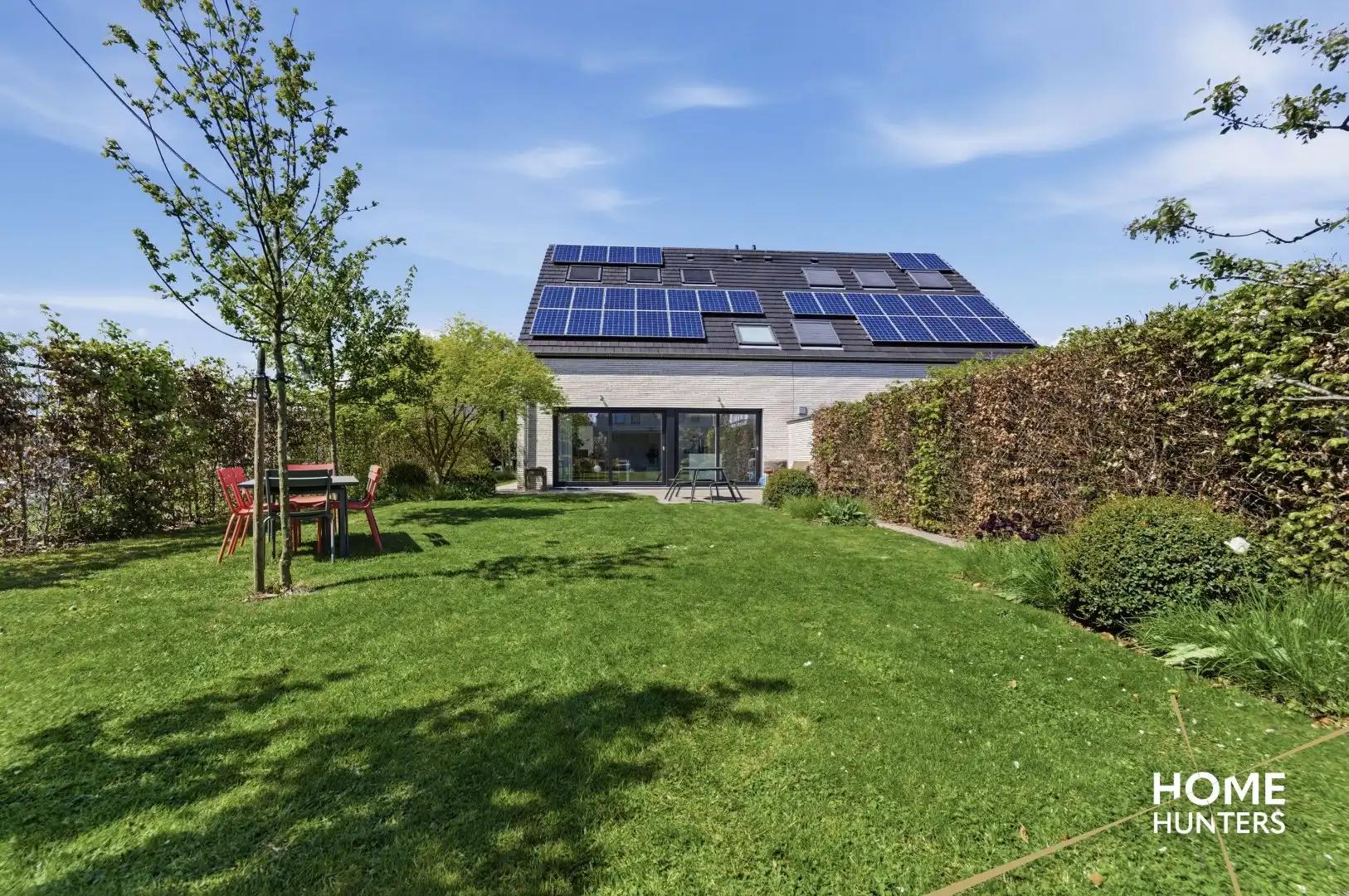 Exclusieve, energiezuinige Halfopen bebouwing (2017) met 4 slaapkamers, zonnige tuin en hoogwaardige afwerking te Ieper foto 29