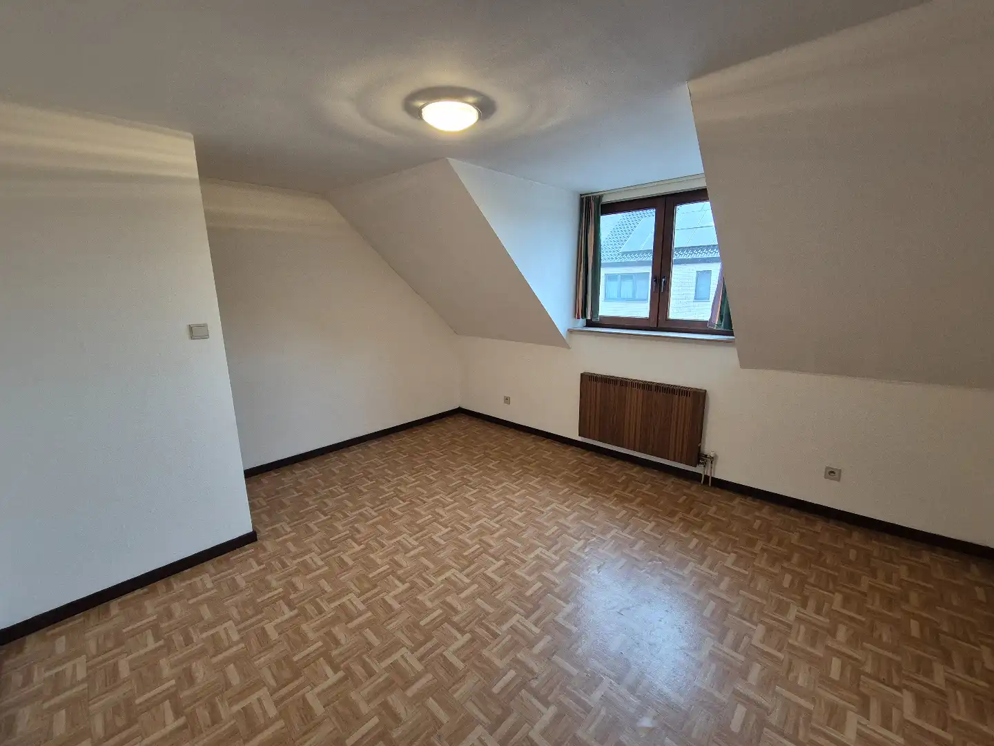 2 slaapkamer appartement te huur in het centrum van Zonhoven. foto 9