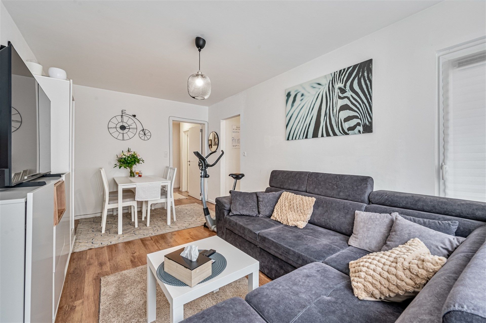 Centraal gelegen appartement met 2 slaapkamers op de eerste verdieping foto 3