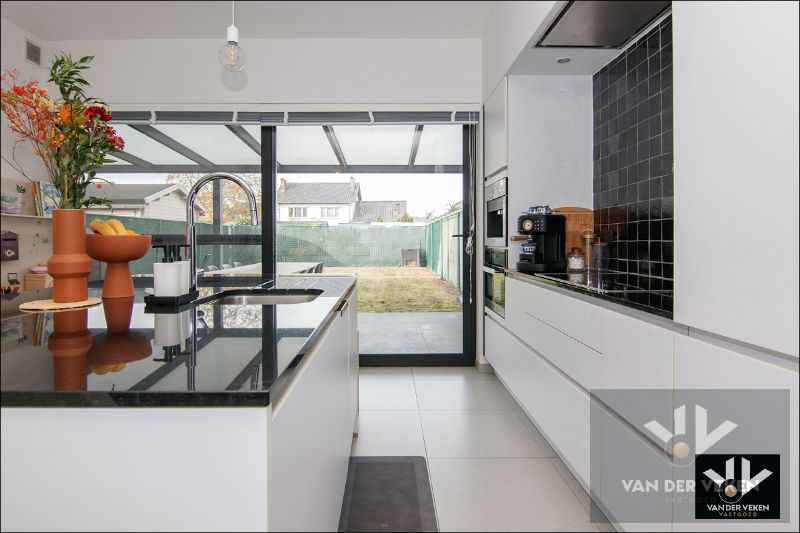 Instapklare, recente en energiezuinige woning met 3 slpk en volledig omheinde tuin foto 8