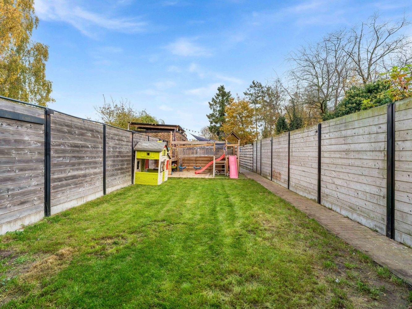 Instapklare woning met 2 slpk., garage en tuin foto 18