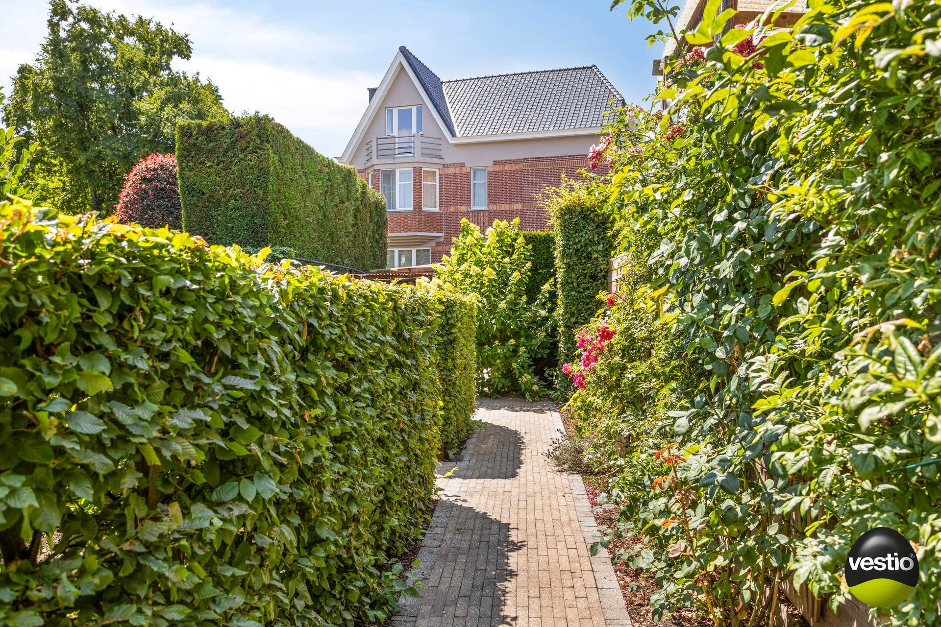 Schitterend gelegen stadswoning met grote tuin en mogelijkheid tot aankoop garagebox! foto 22