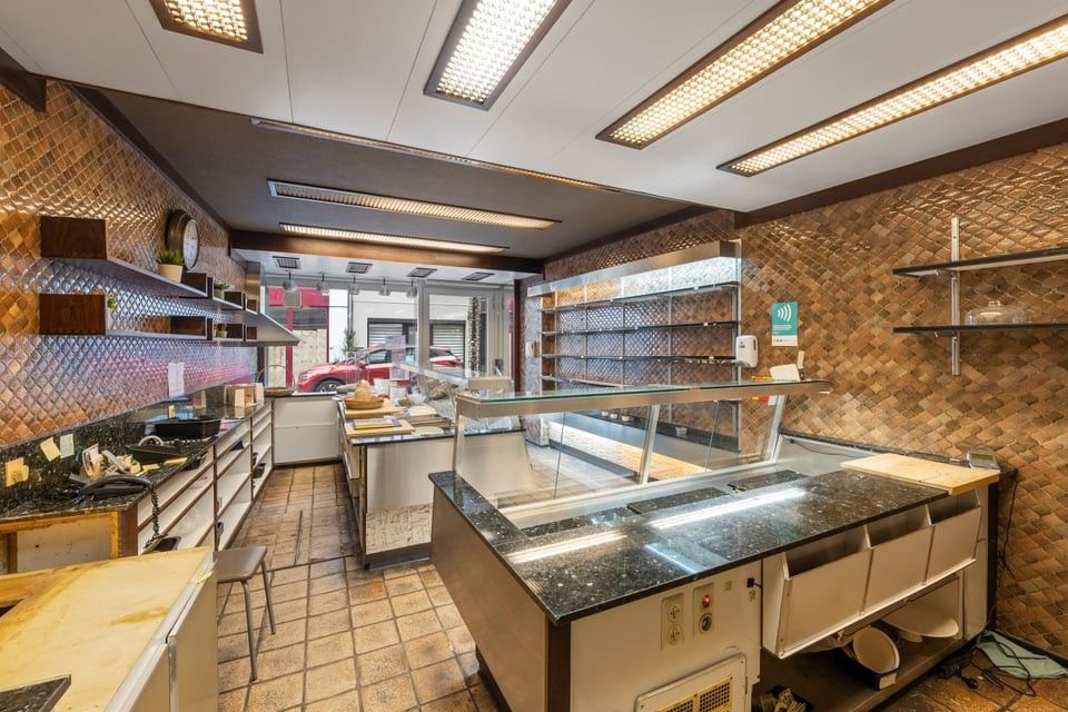 Charmant handelshuis op toplocatie in het hart van de Tongerse winkelstraat foto 18